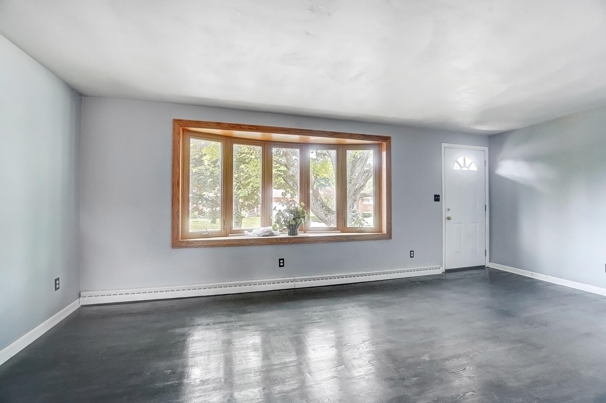 4343 Phoenix Property Photo 8