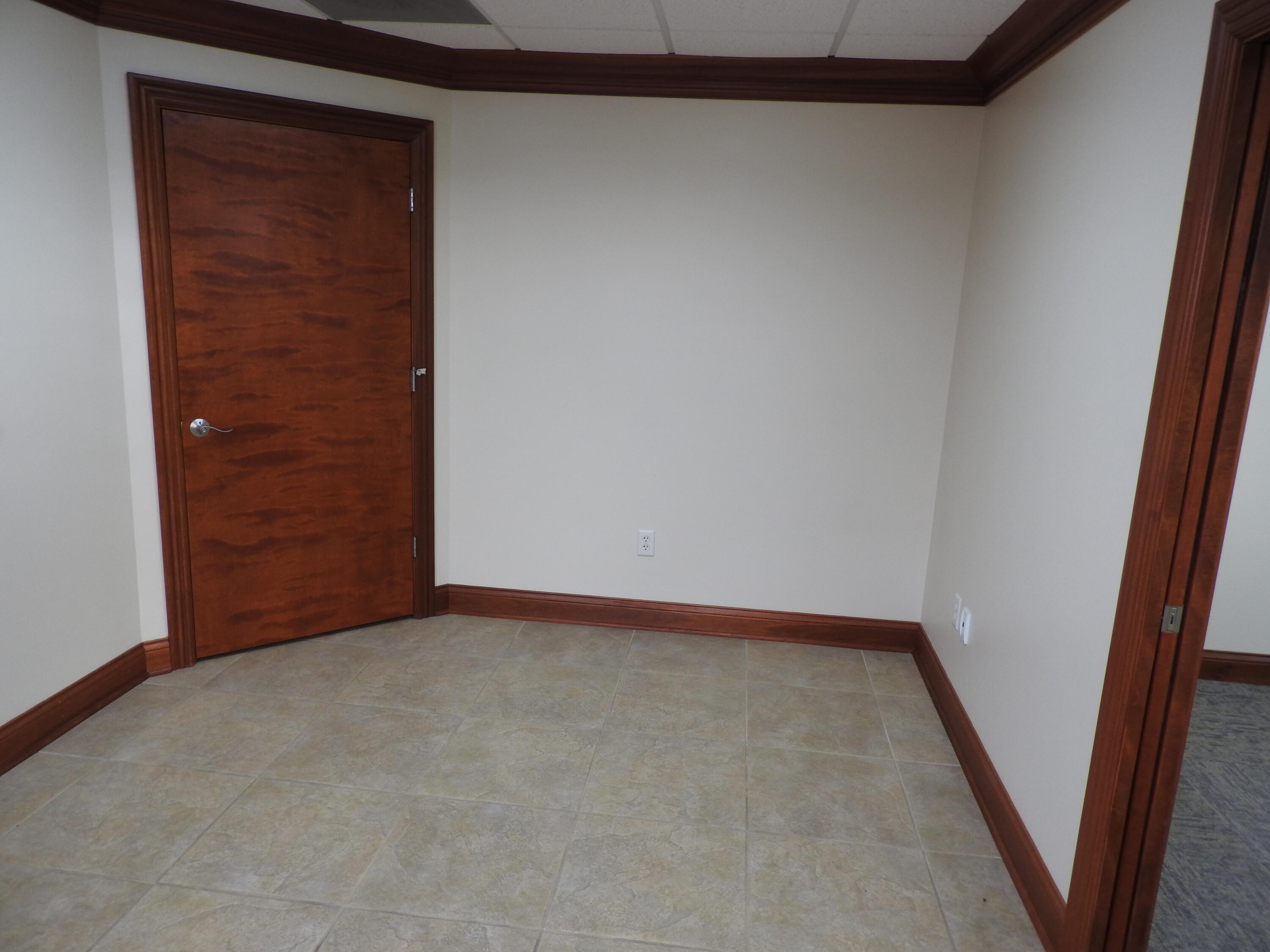 346 N Dixie Drive Property Photo 8