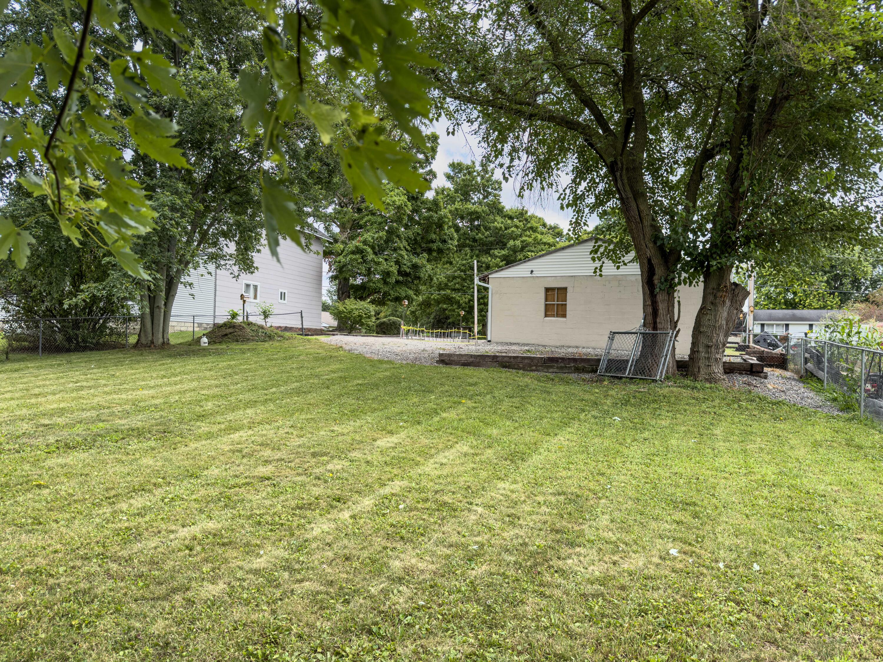 300 Mill Property Photo 12