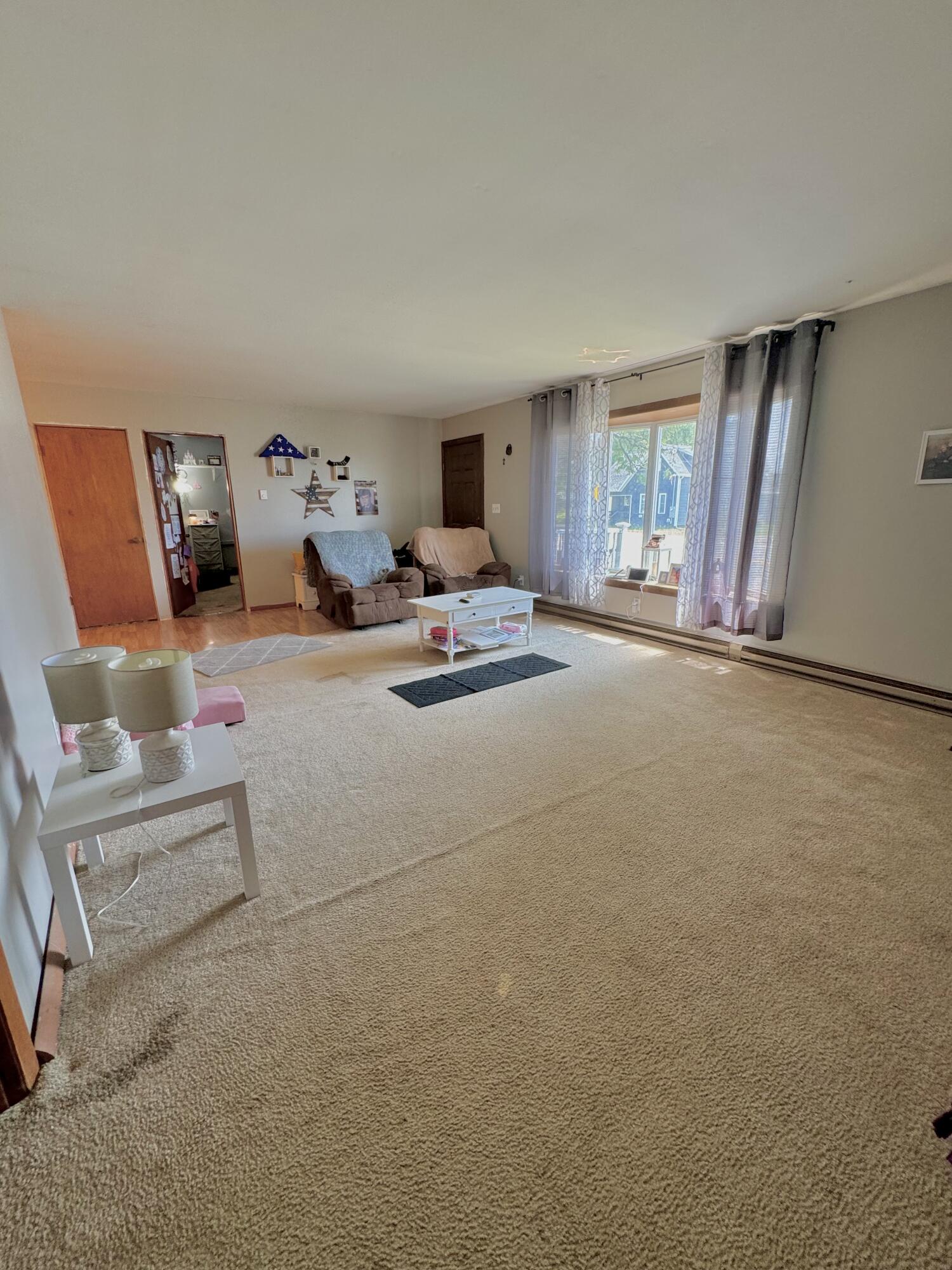 156 Market Property Photo 5