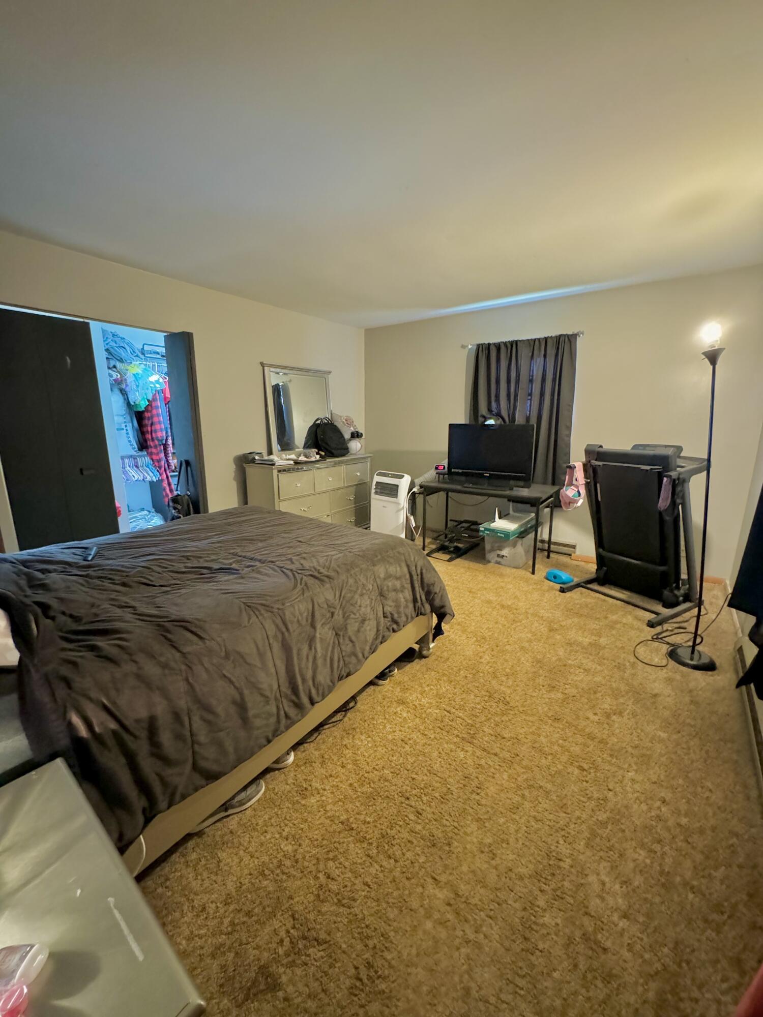 156 Market Property Photo 9