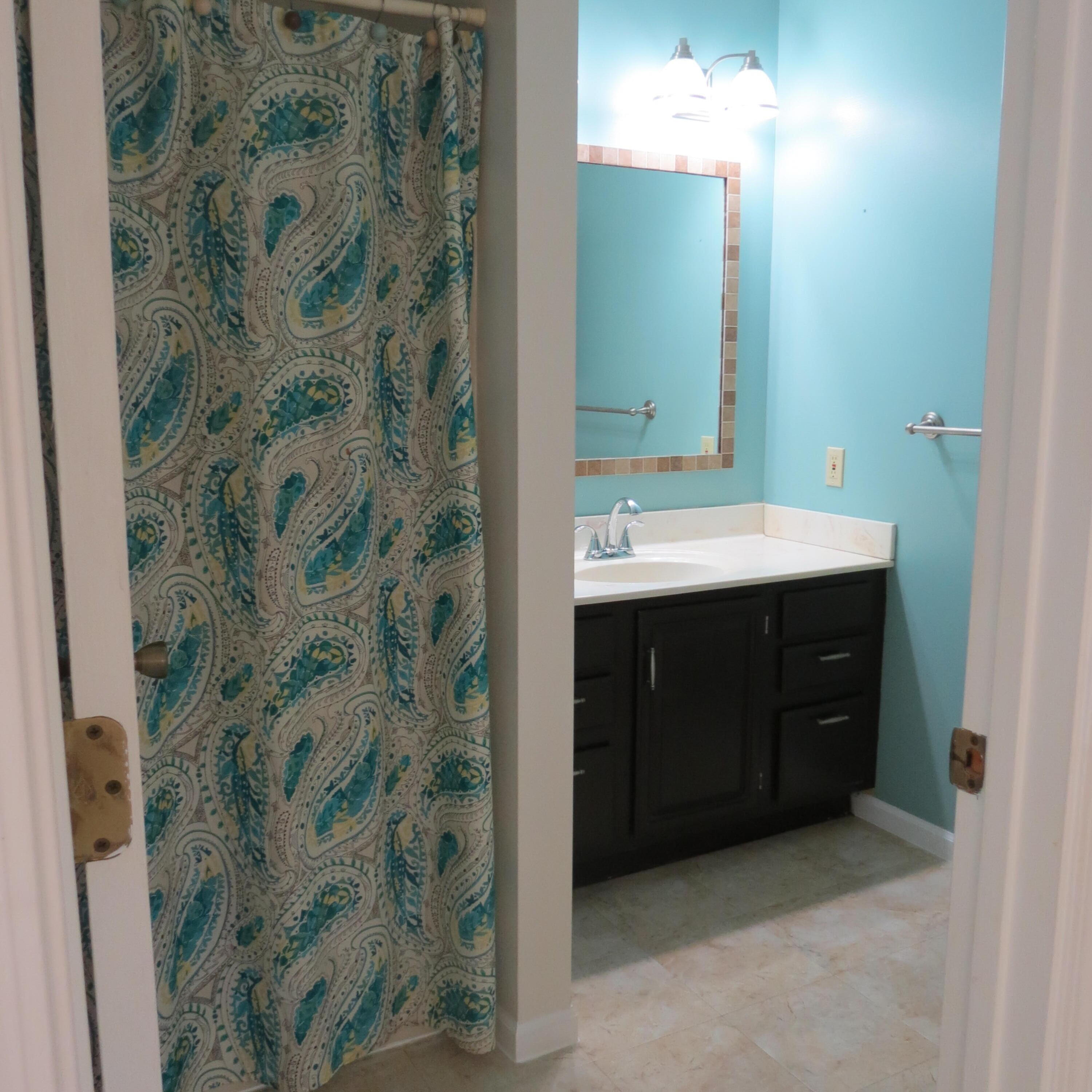 1203 Colonial Property Photo 13