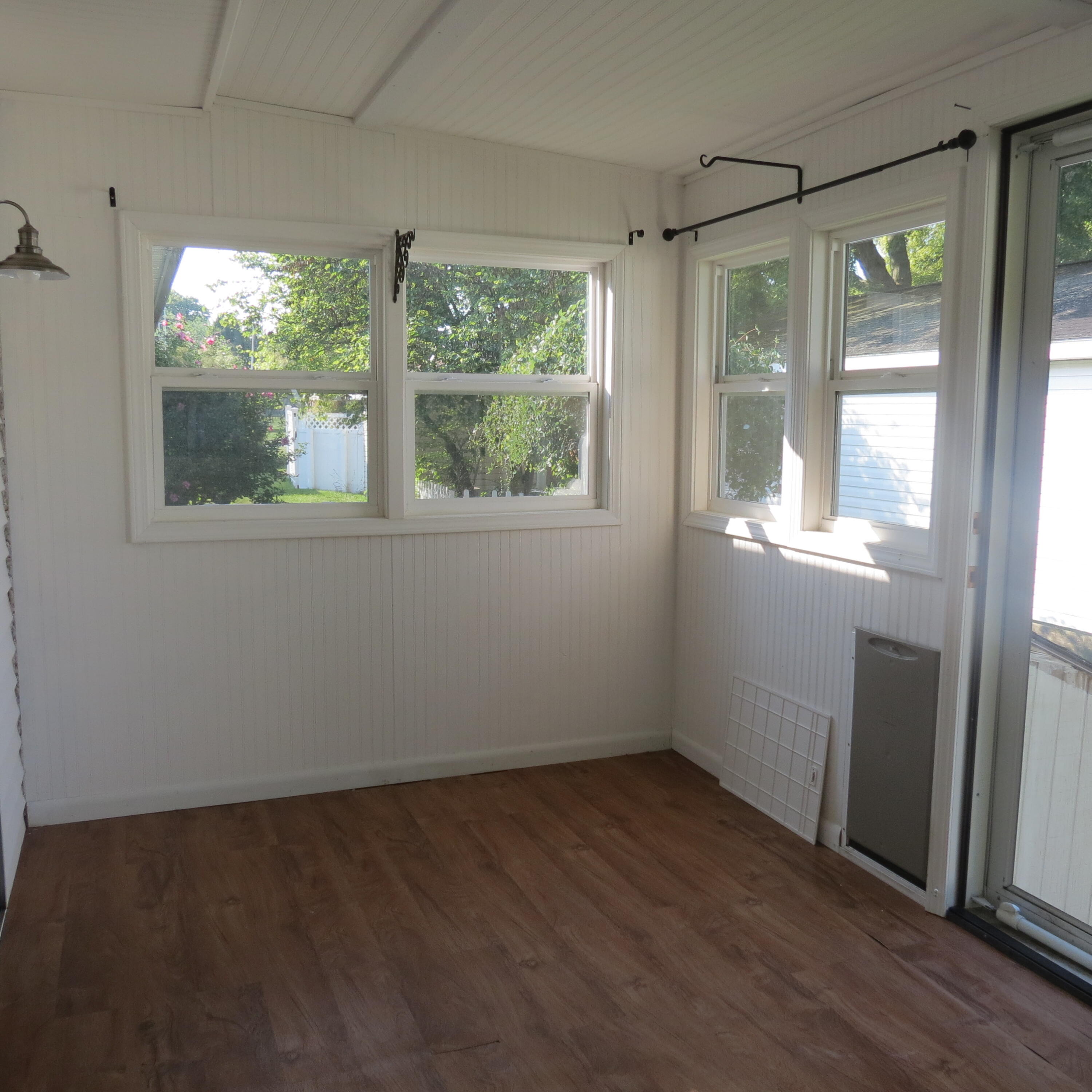1203 Colonial Property Photo 20