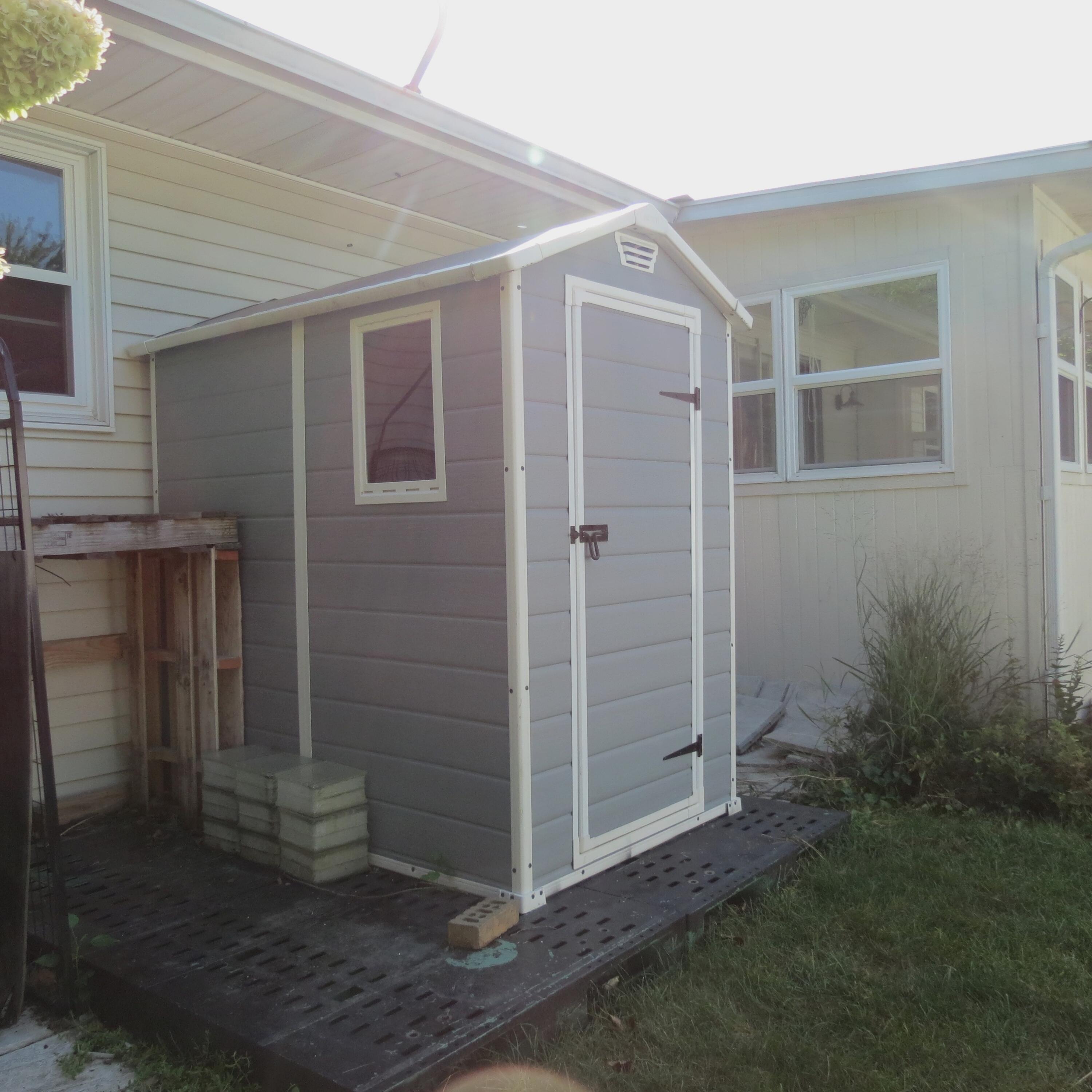 1203 Colonial Property Photo 24