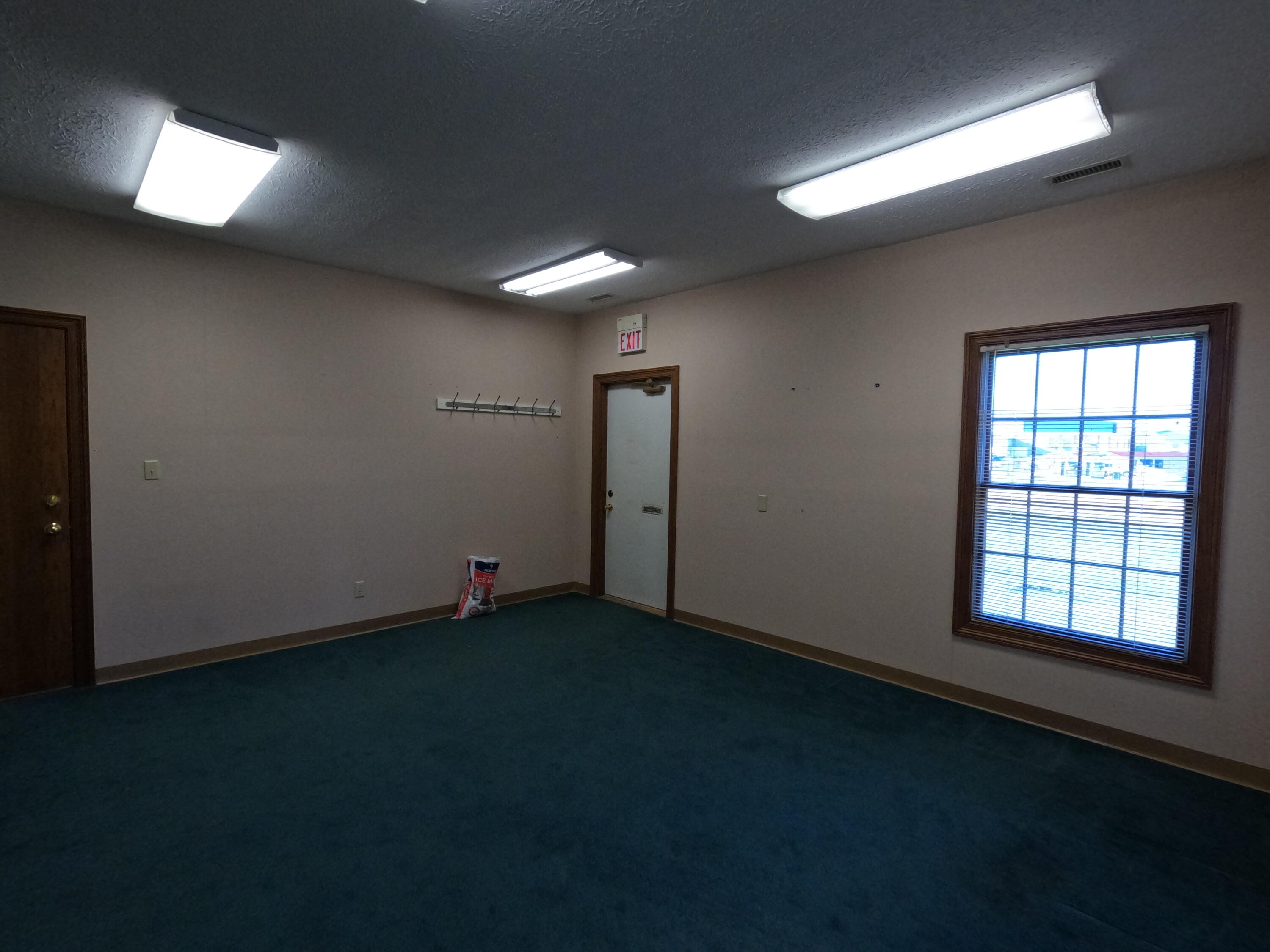 1301 E Ash Street A Property Photo 17
