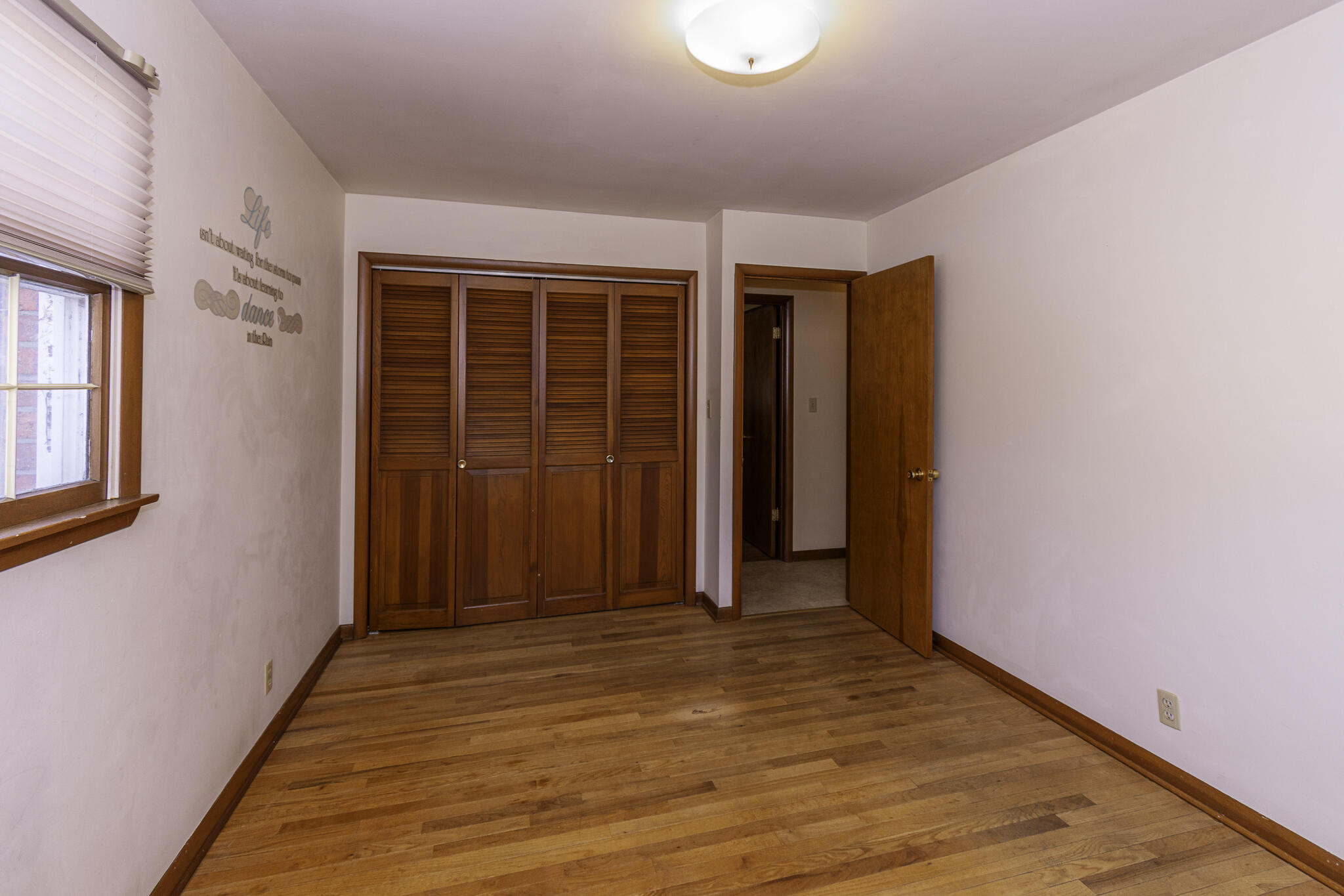 216 Orange Property Photo 24
