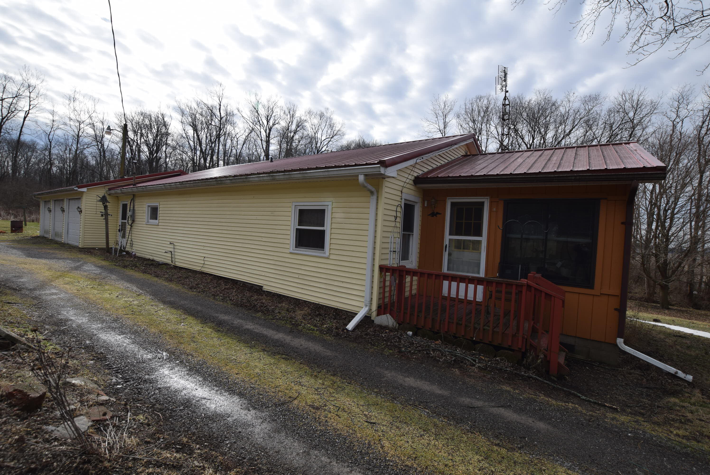 6425 Township Road 166 Property Photo
