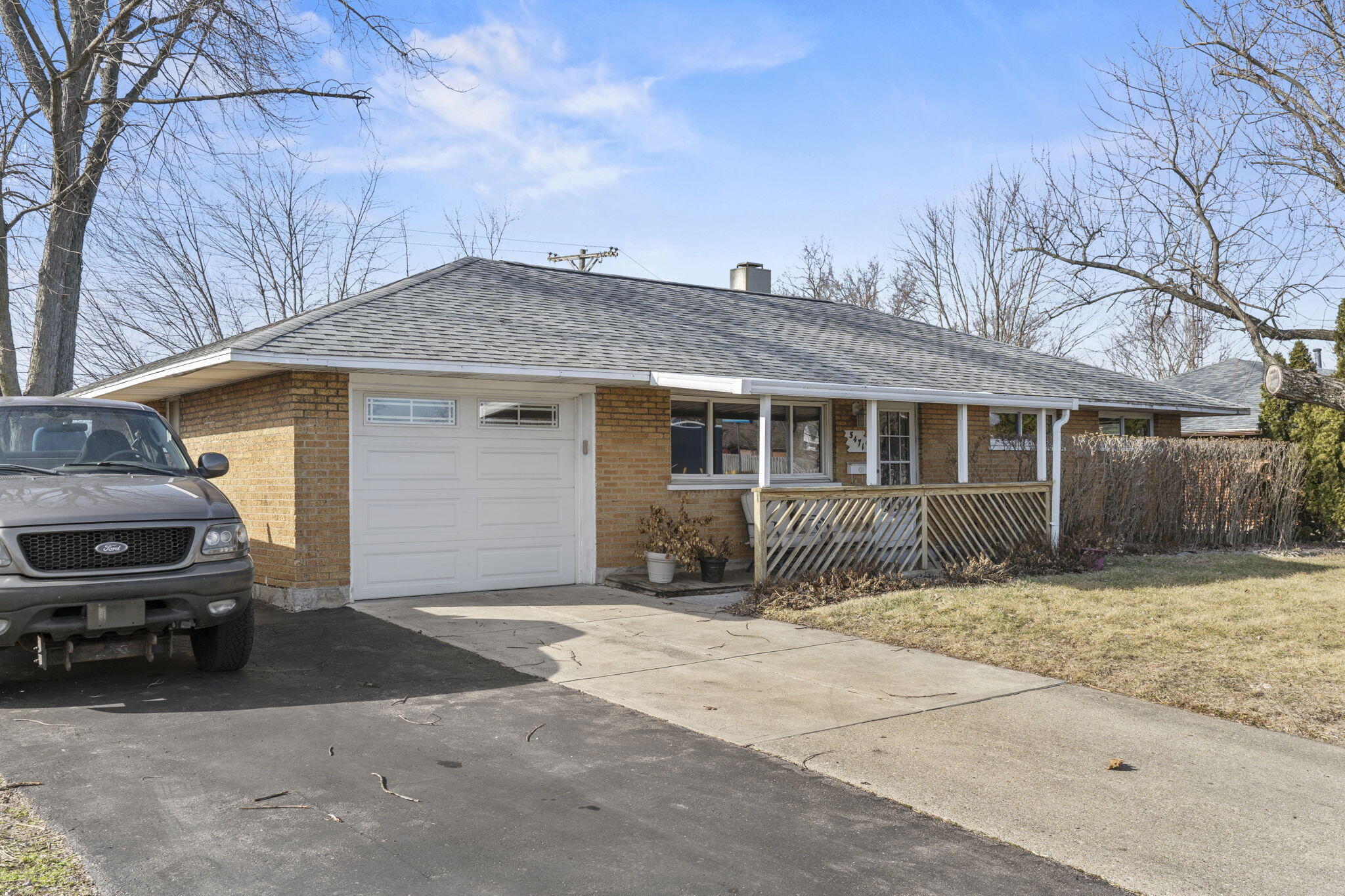 5471 Brandt Property Photo 2