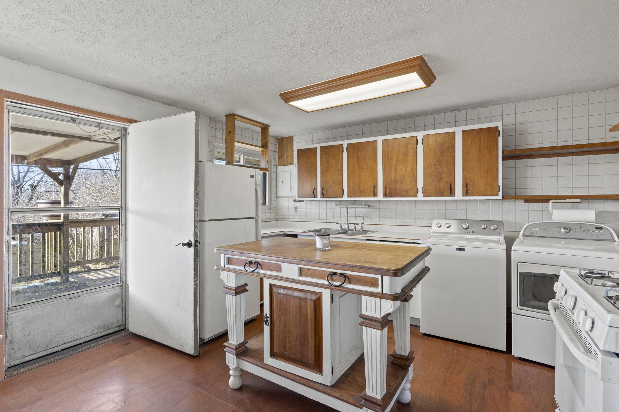 5471 Brandt Property Photo 9