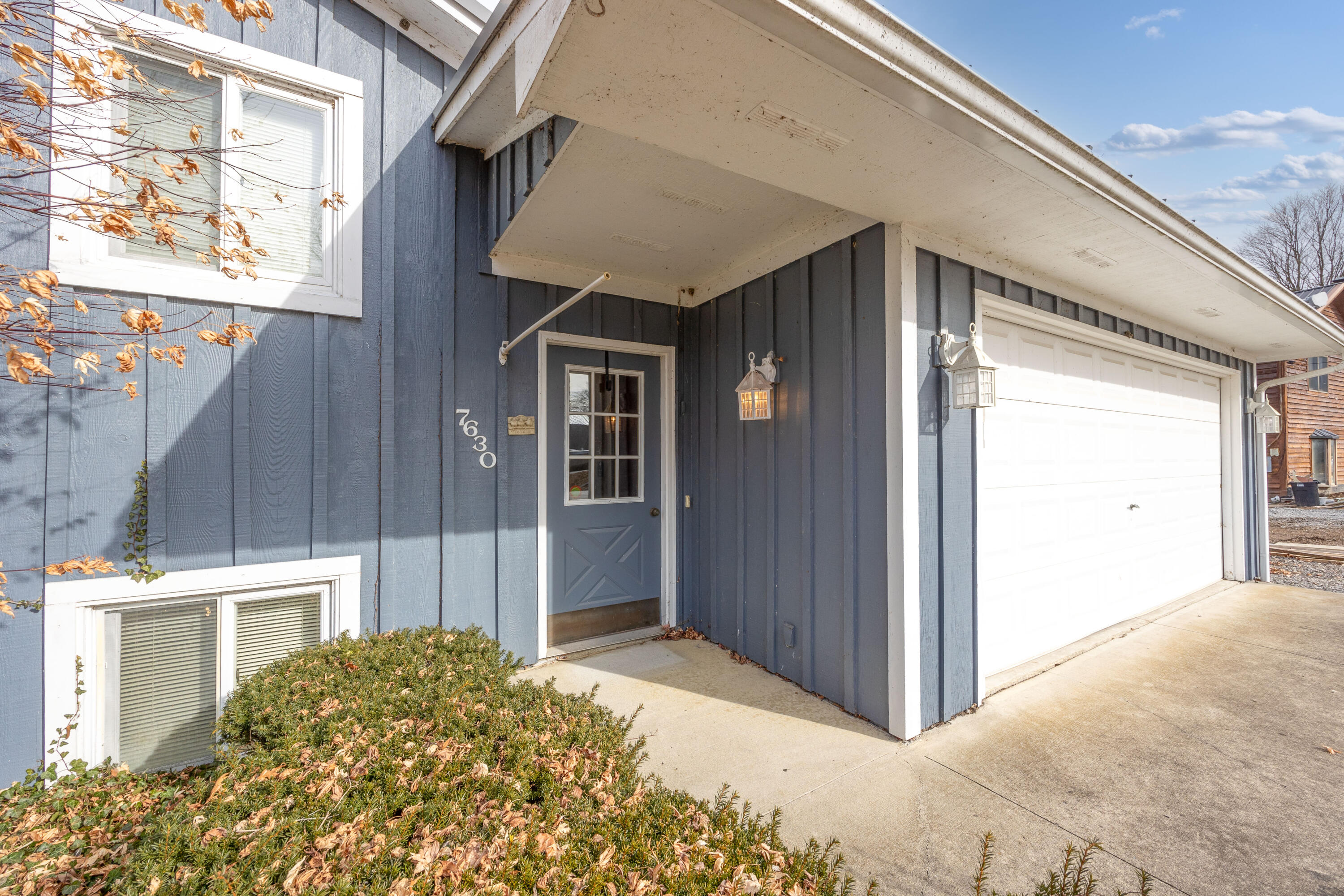 7630 Edgewater Property Photo 8