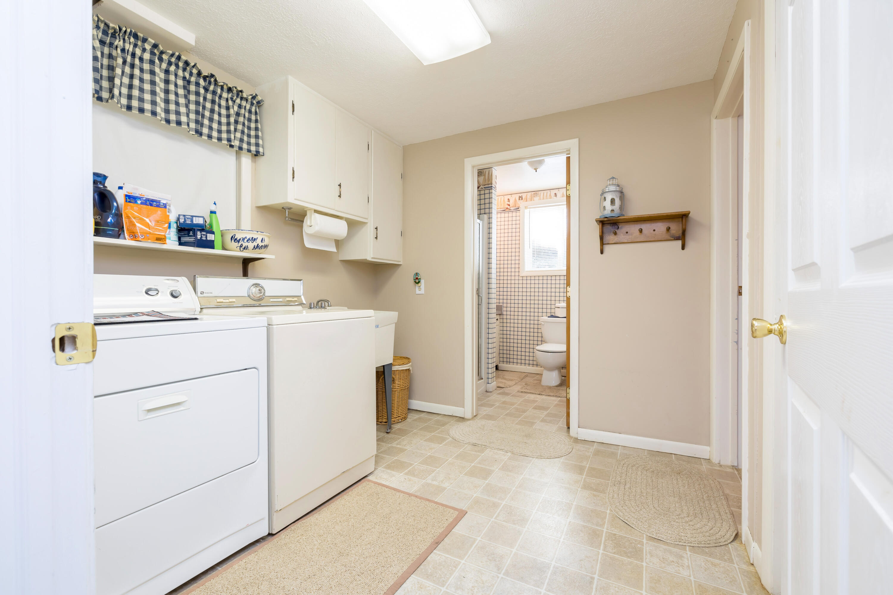 7630 Edgewater Property Photo 39