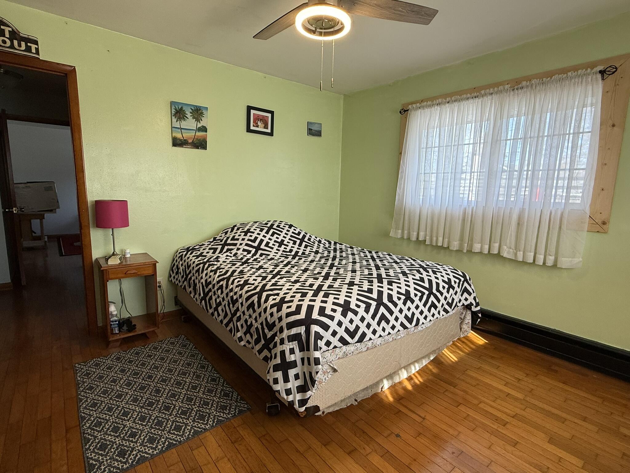 415 Main Property Photo 15