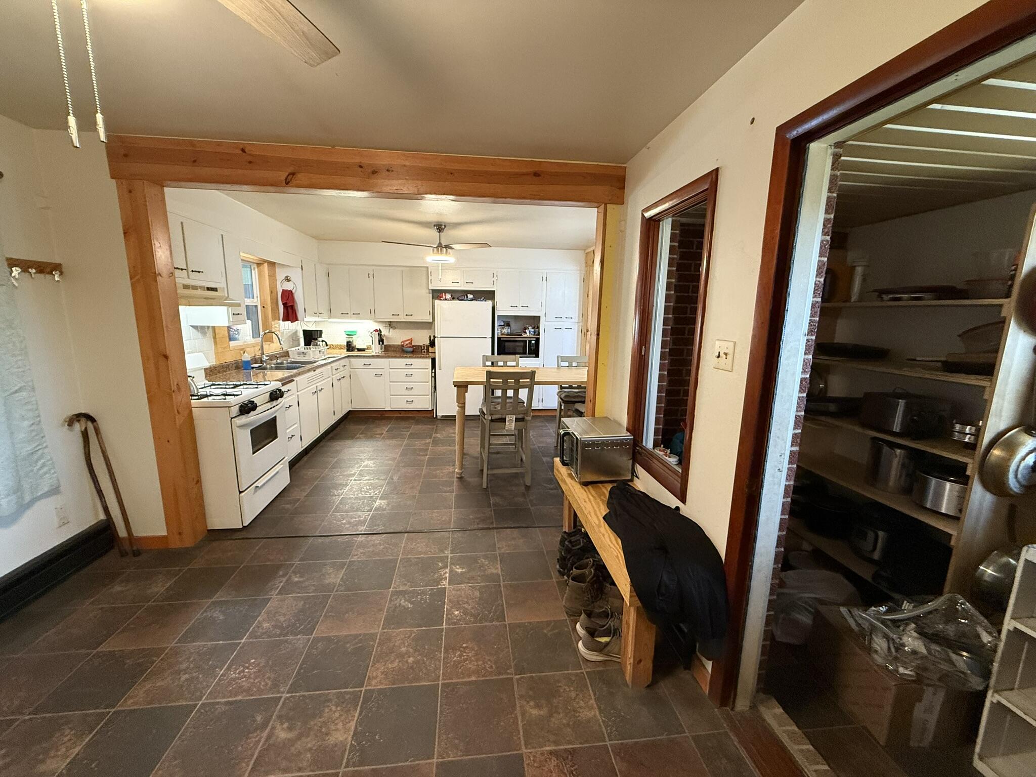 415 Main Property Photo 31