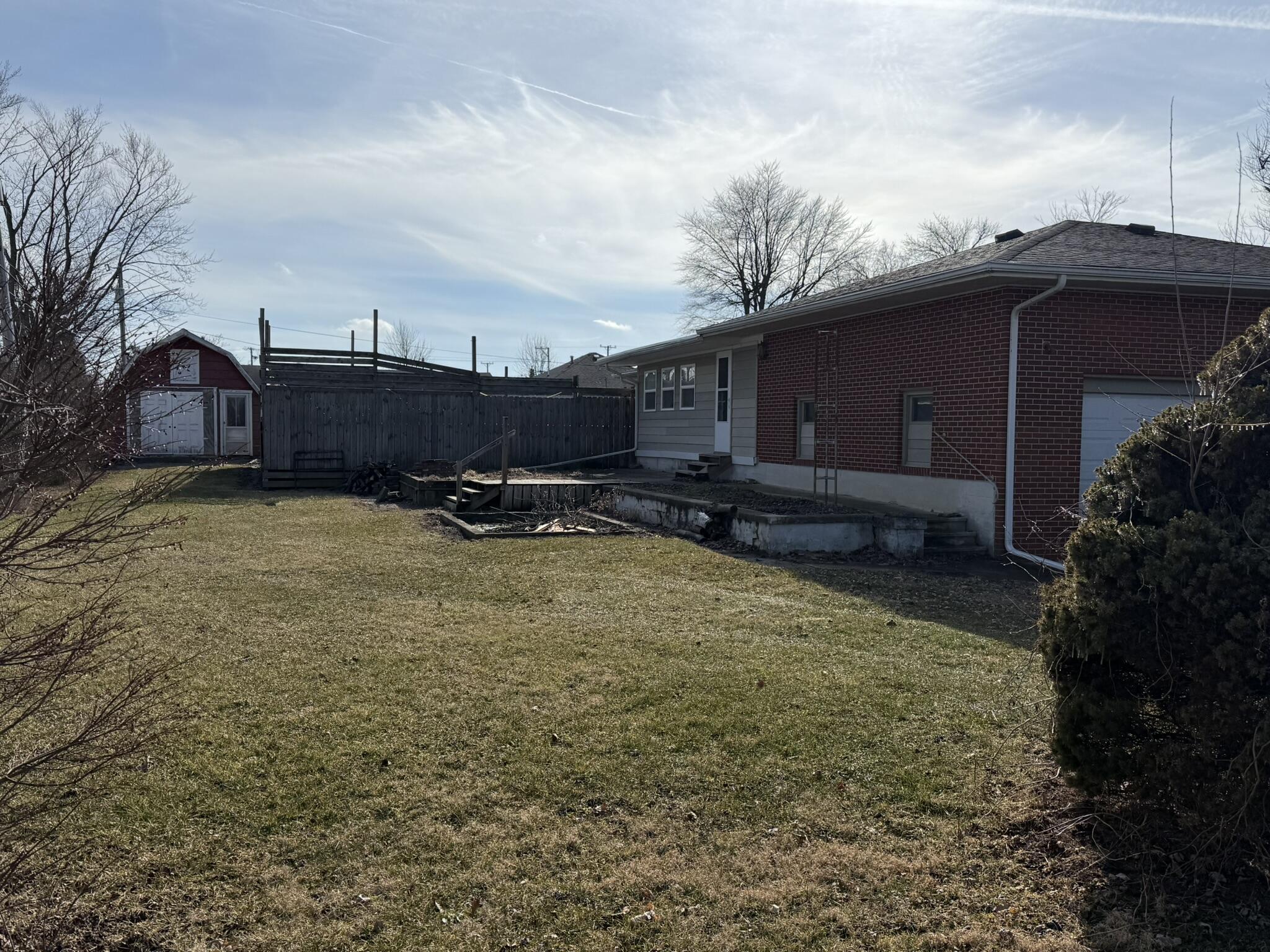 415 Main Property Photo 39