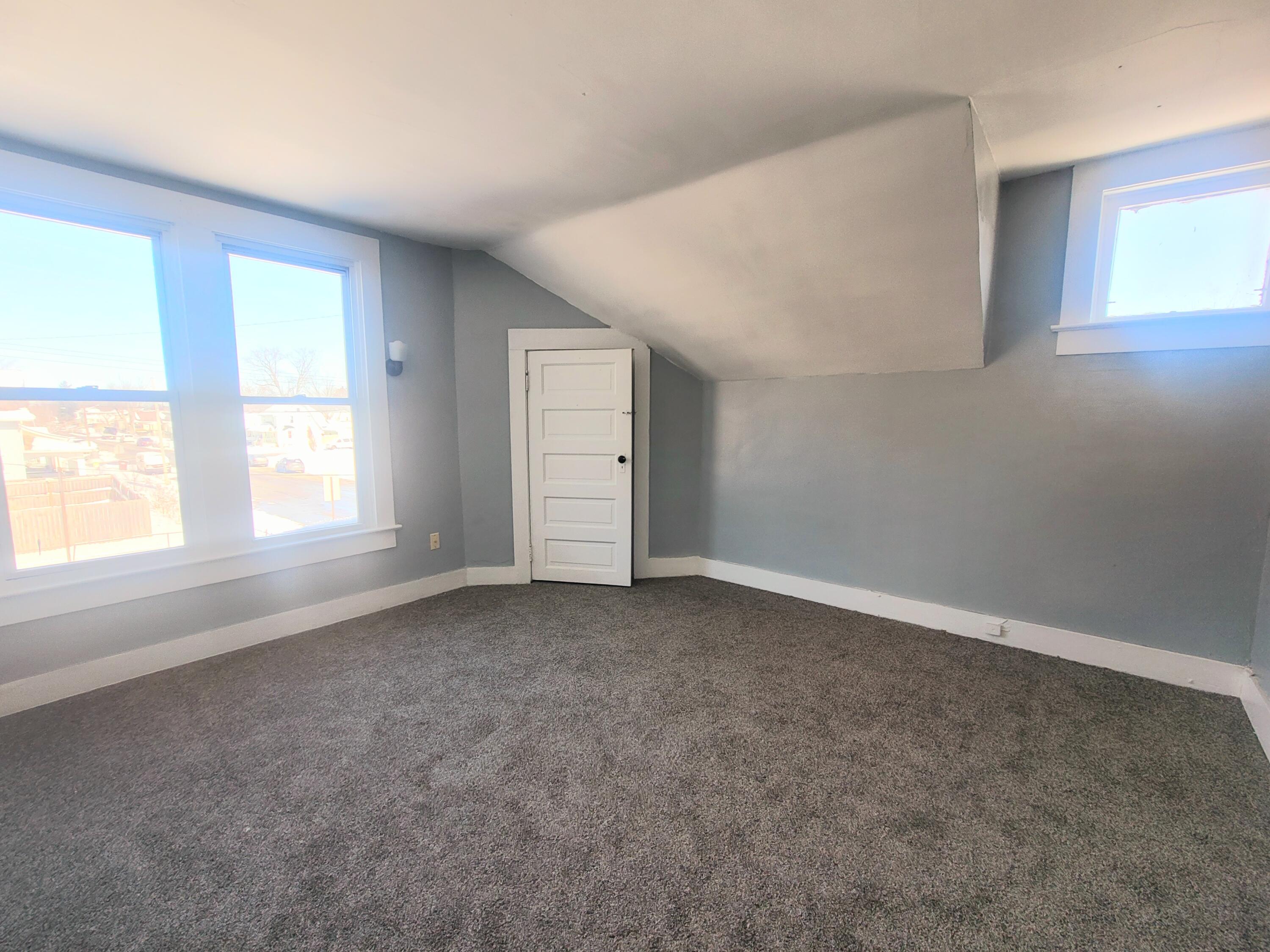 550 E Rose Street Property Photo 21