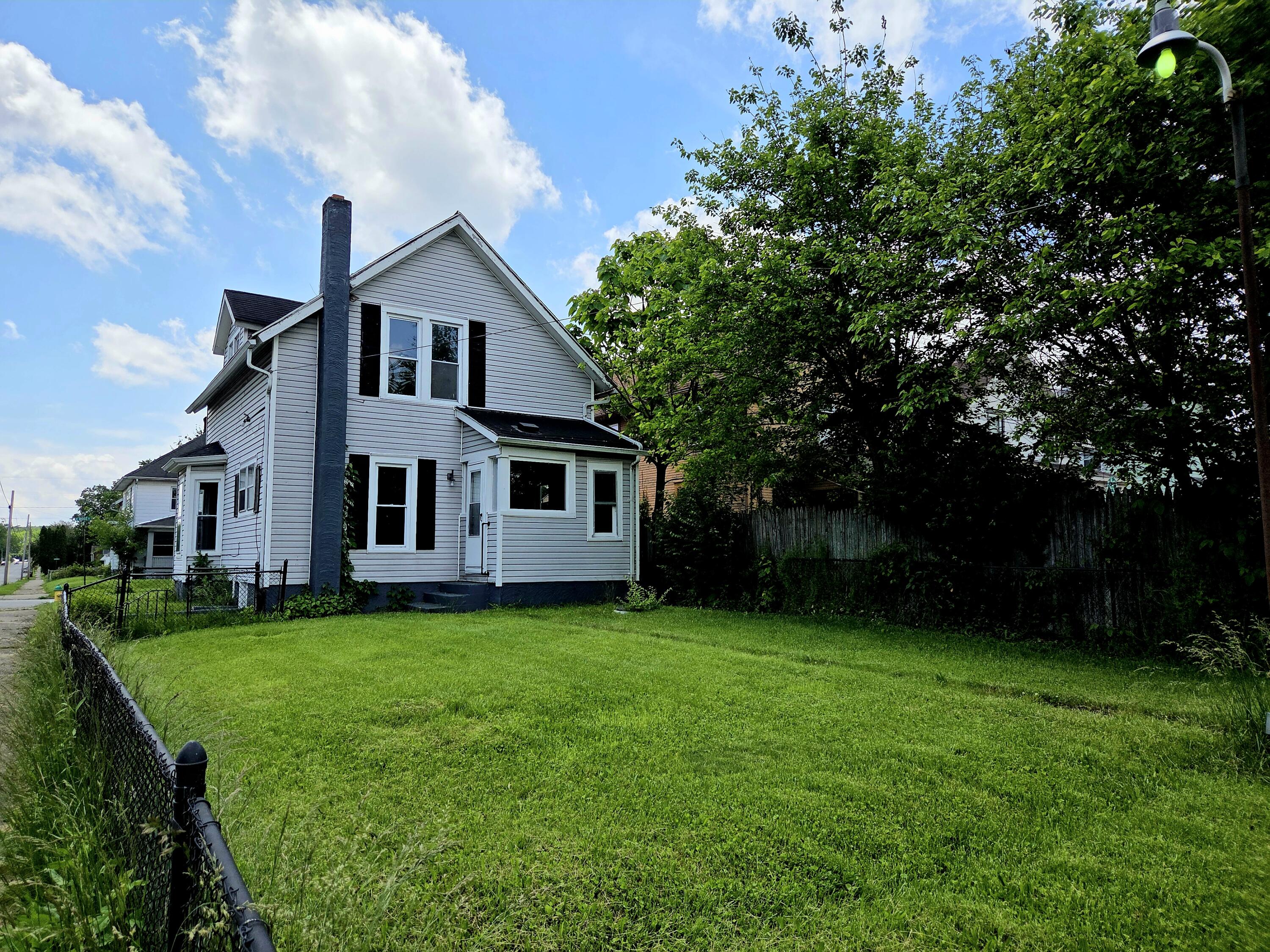 550 E Rose Street Property Photo 26