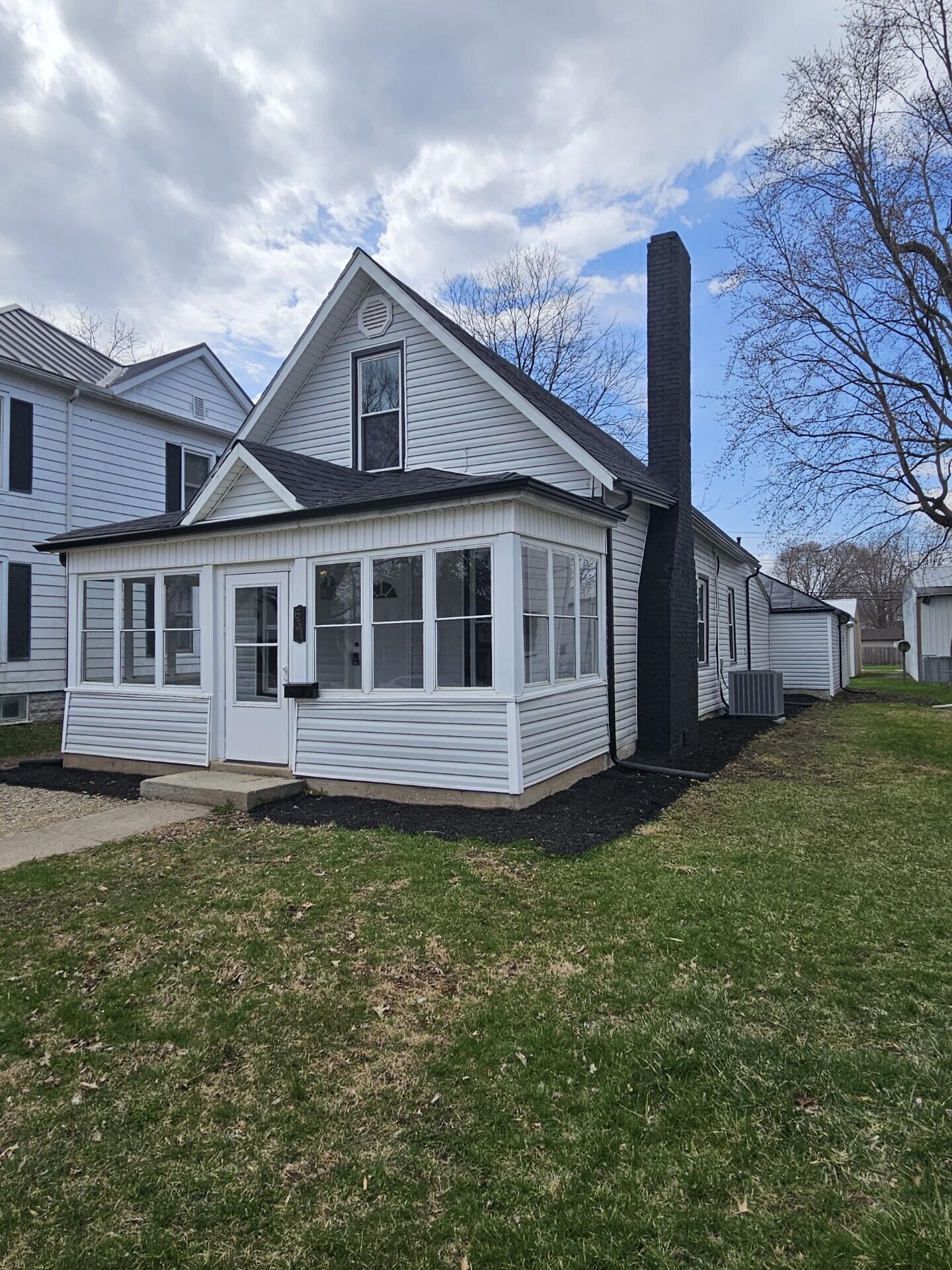 631 Columbia Property Photo