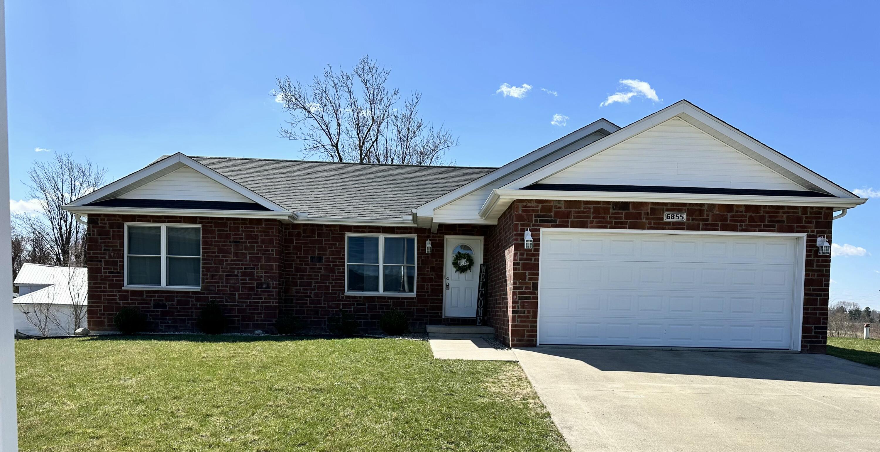 6855 Creekview Property Photo