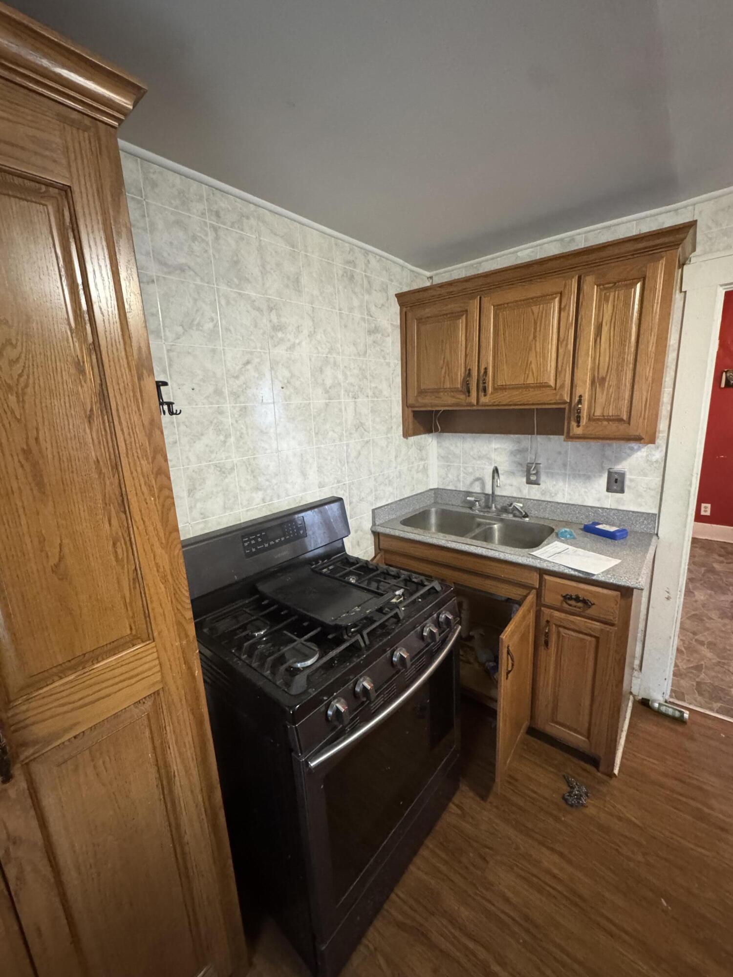 129 Arnold Property Photo 8