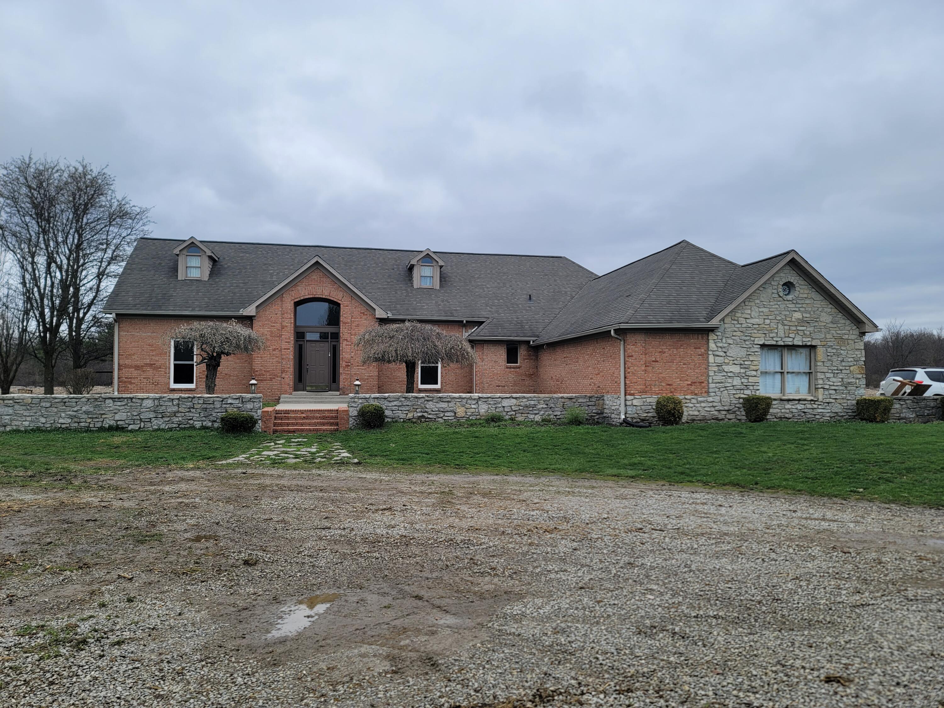 4250 Spencerville Property Photo 1