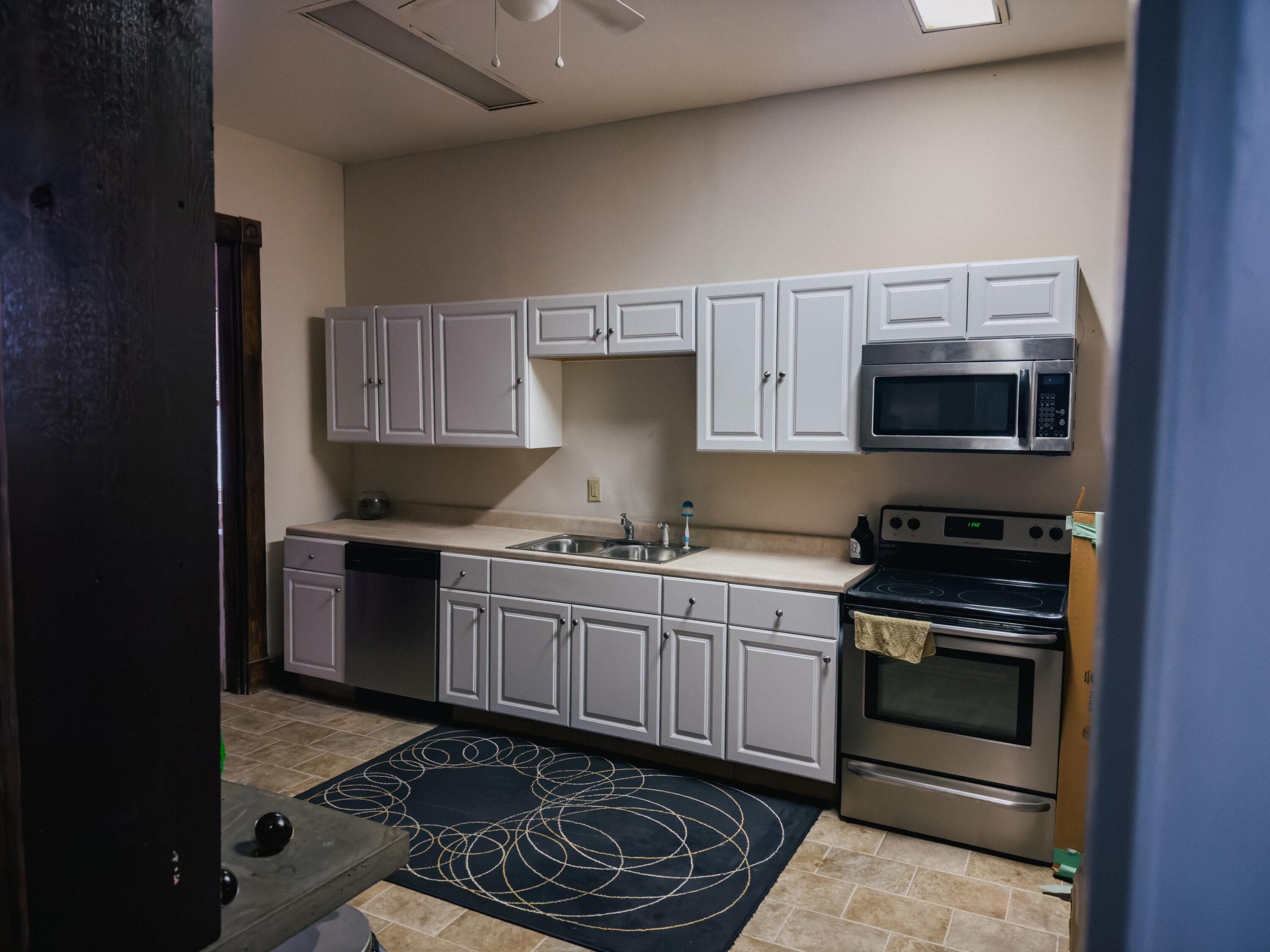 1400 3rd Property Photo 26