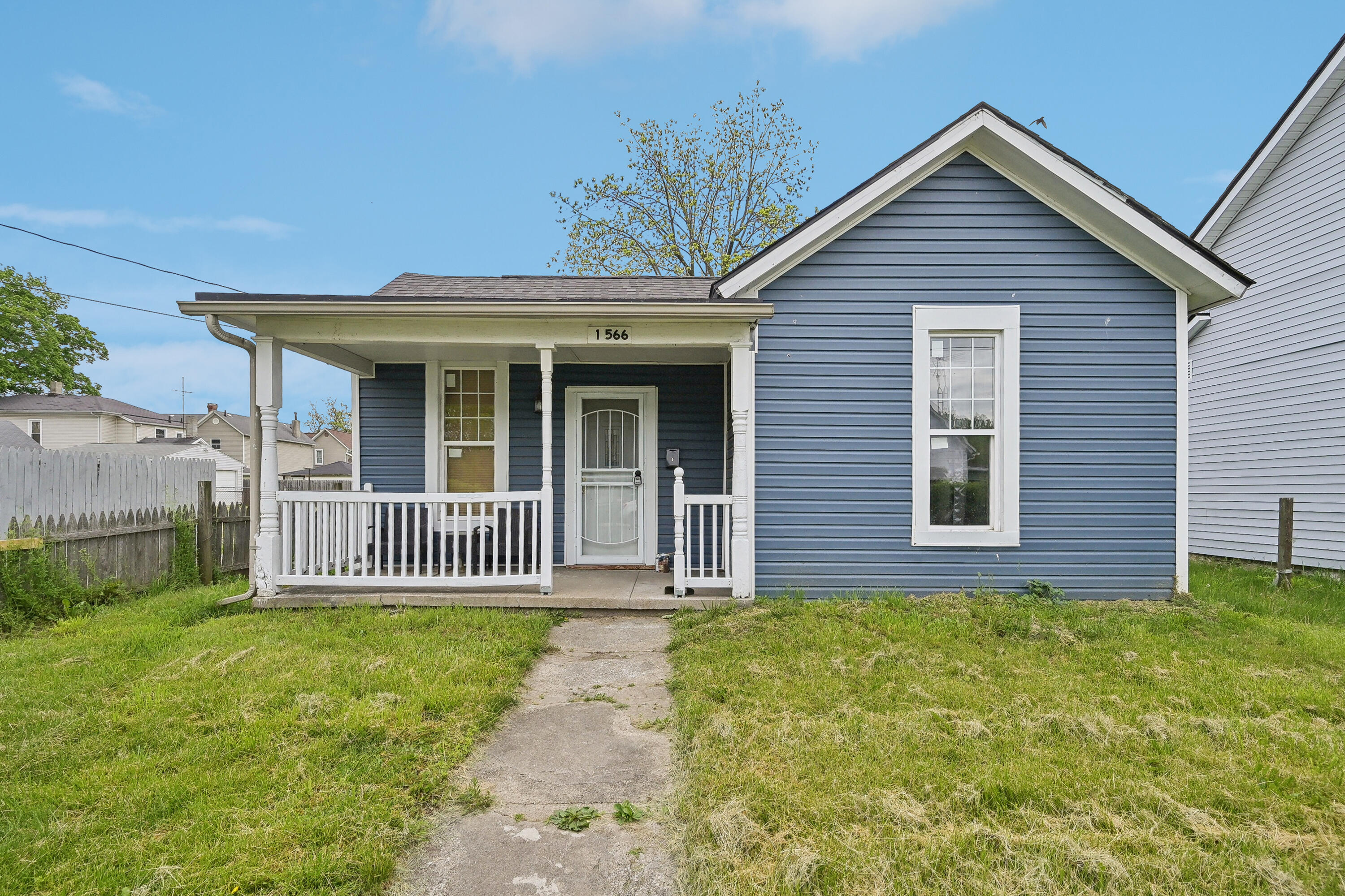 1566 Cora Property Photo 1