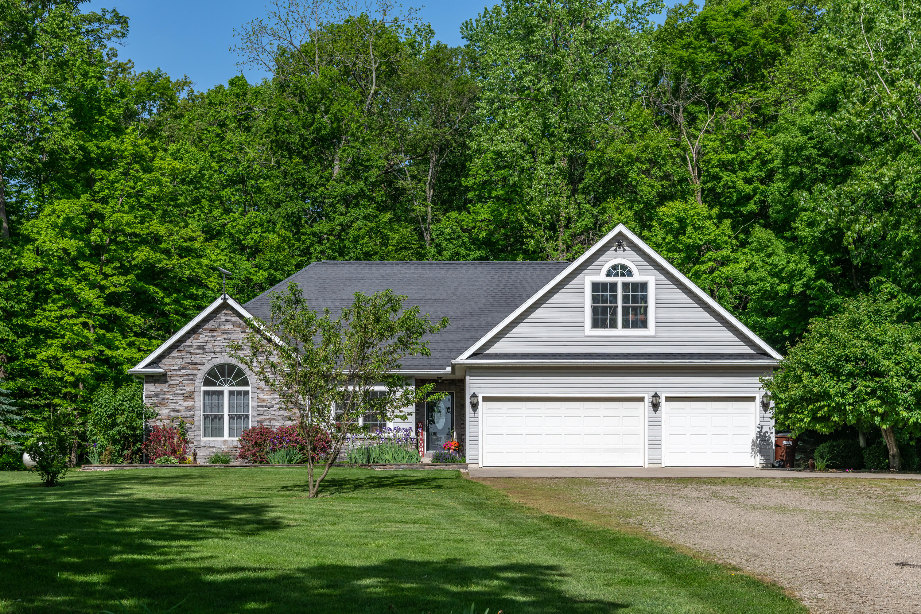 4559 Baker Property Photo 1