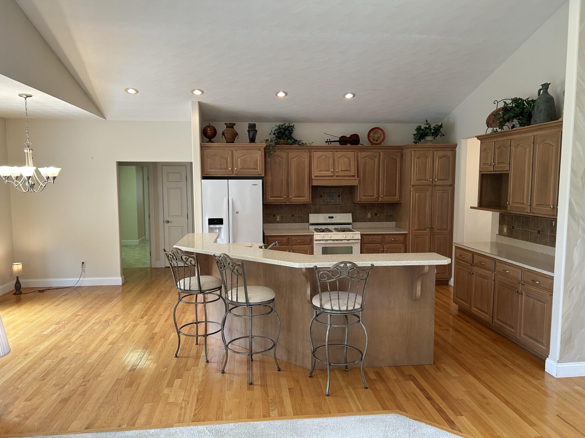 207 Meadowbrook Property Photo 9