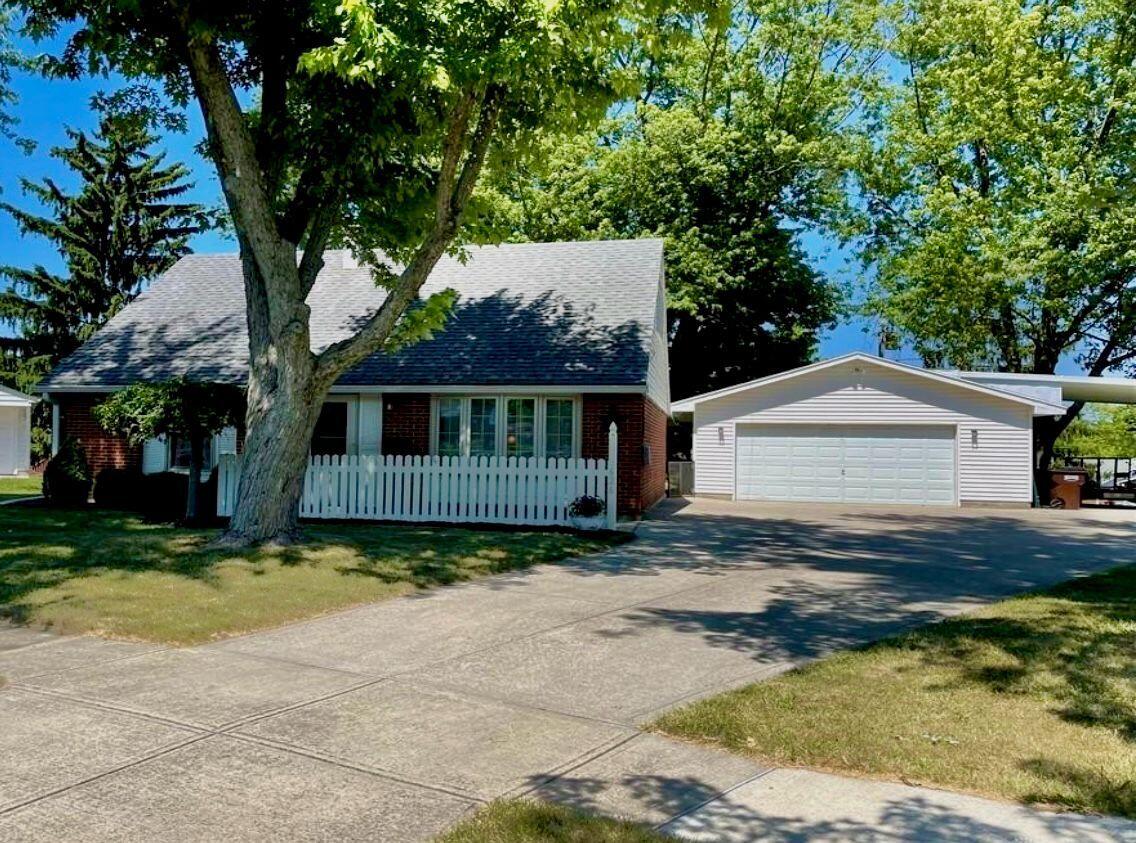 626 Skyles Property Photo 1