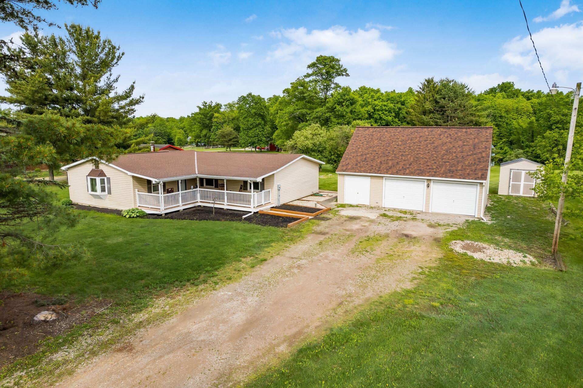17640 Bear Swamp Property Photo 1