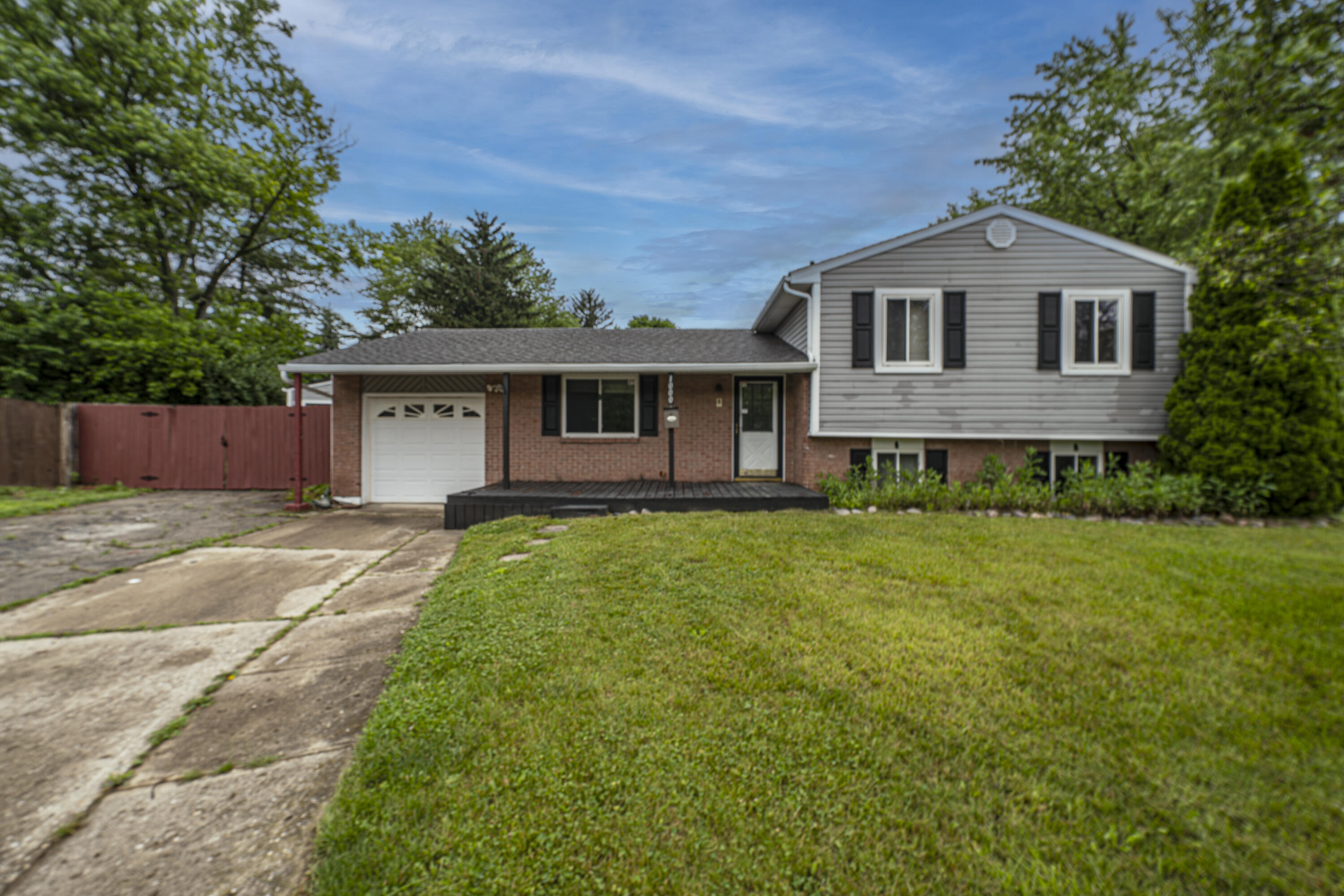 1000 Michele Property Photo 1
