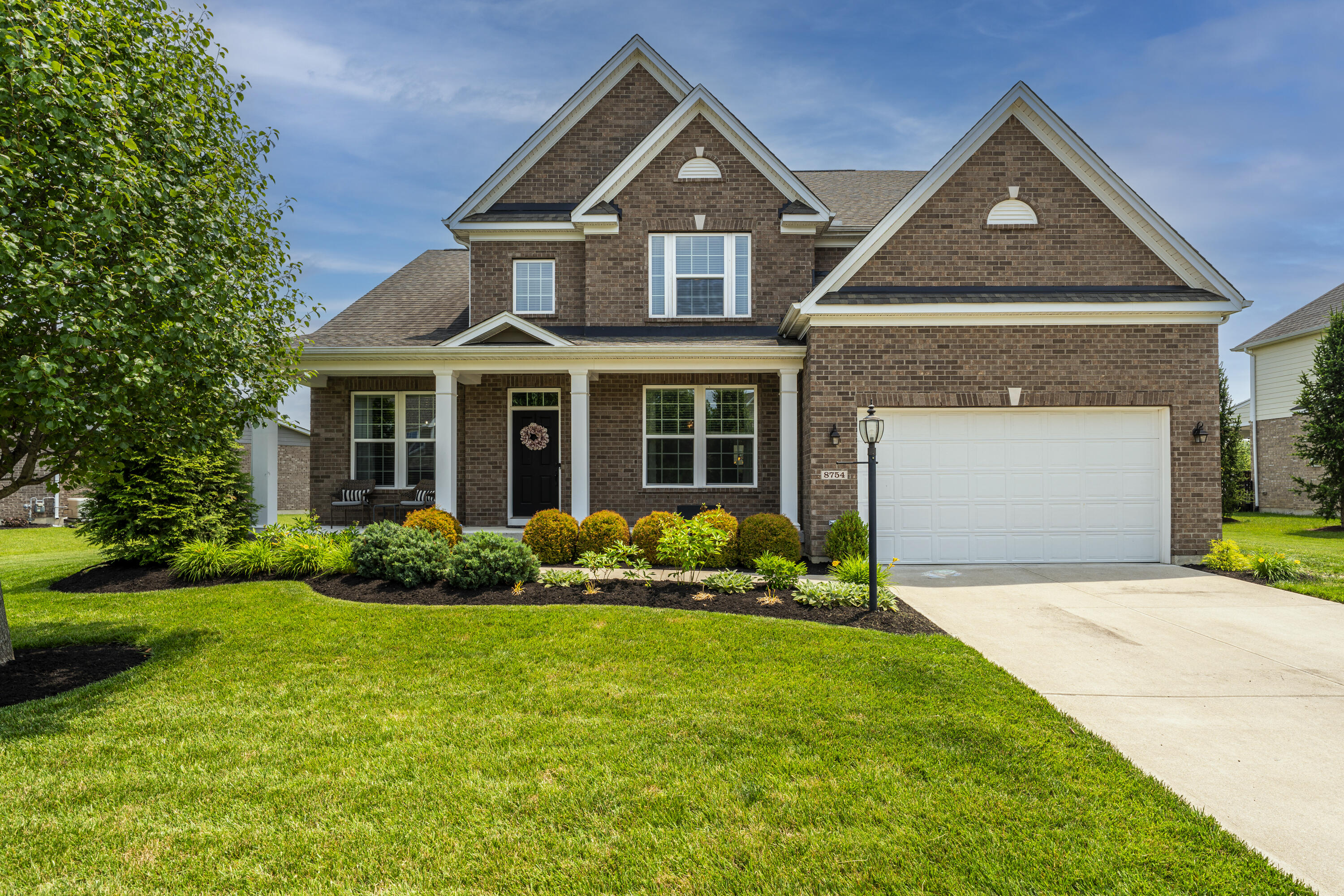 8754 Elysee Property Photo 1