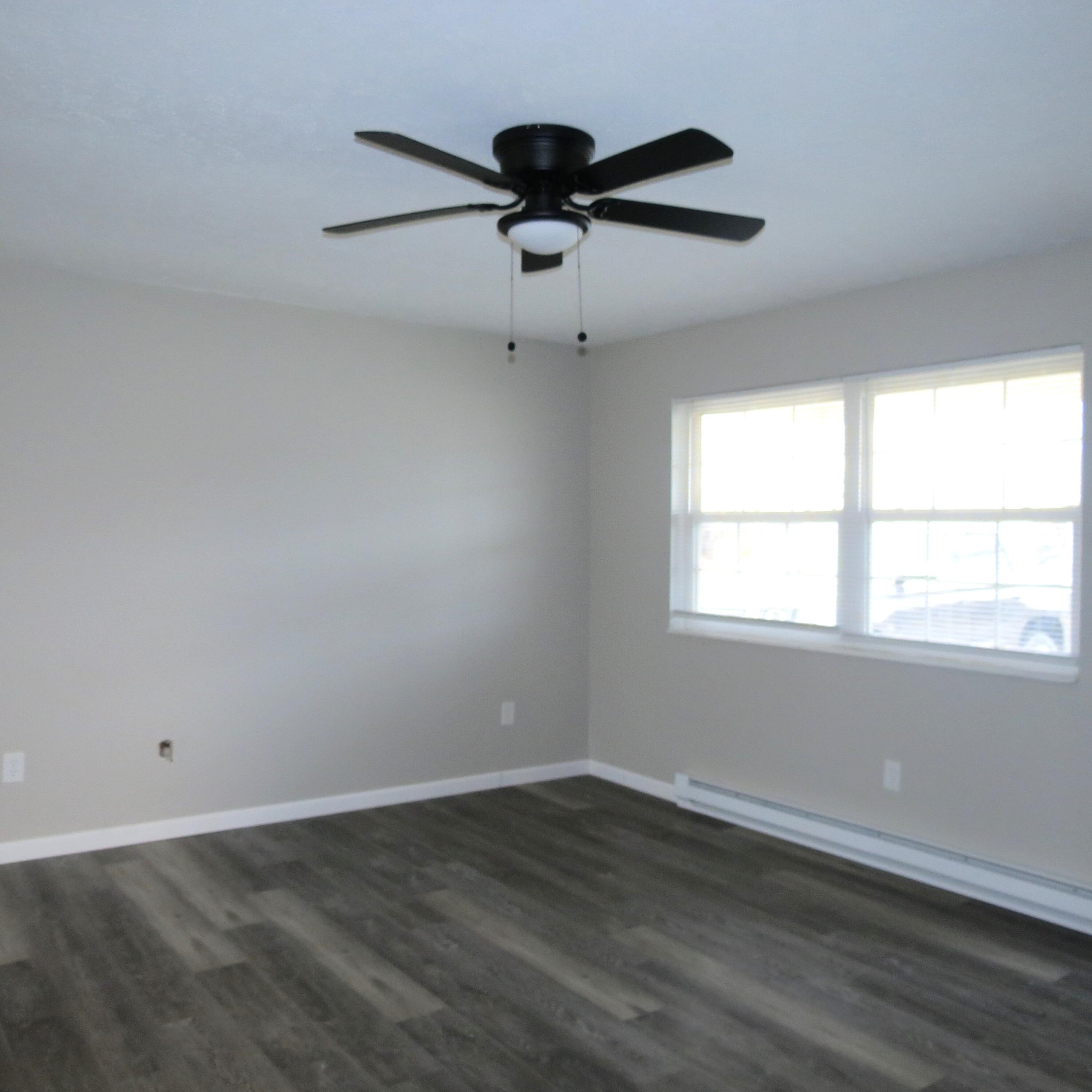 1148 Hamilton Property Photo 3