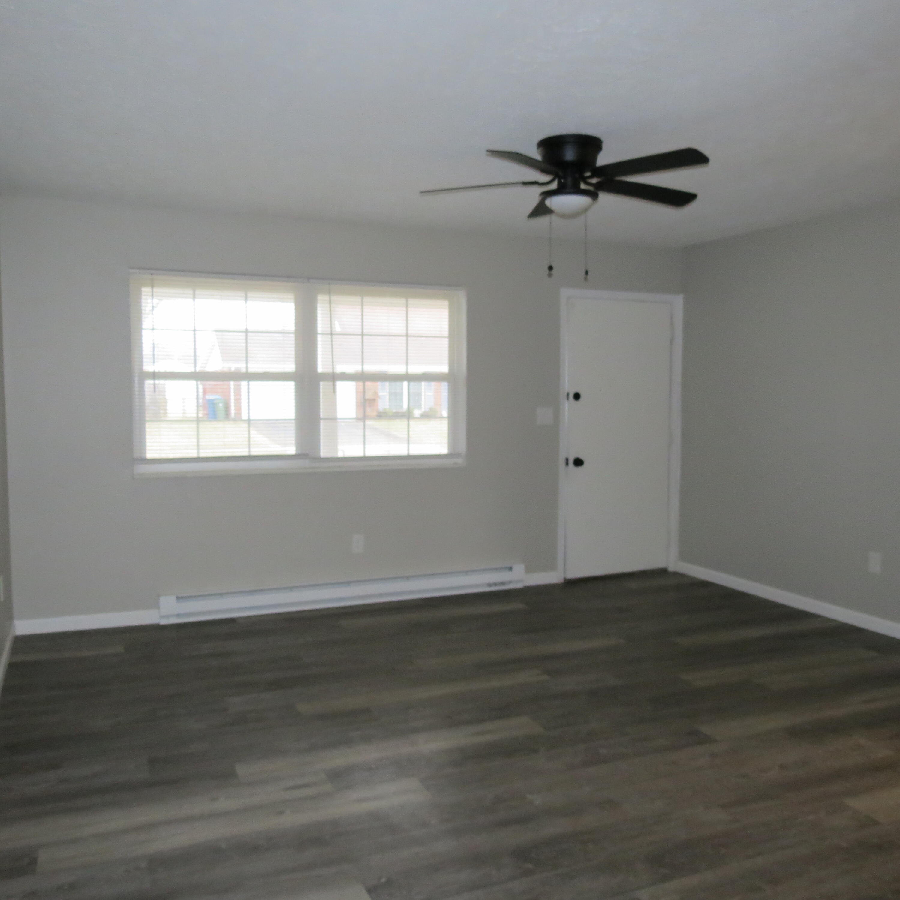 1148 Hamilton Property Photo 4
