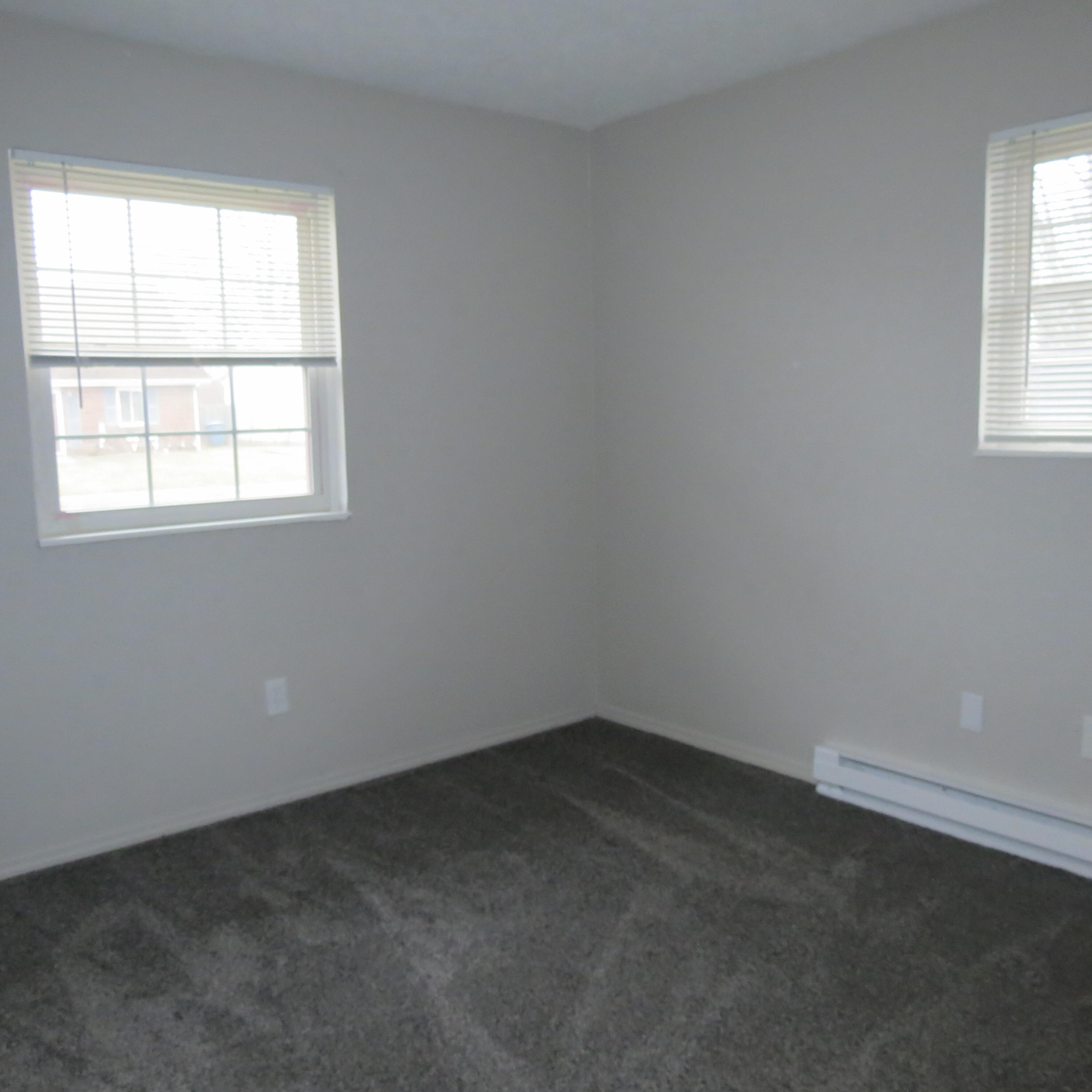 1148 Hamilton Property Photo 9