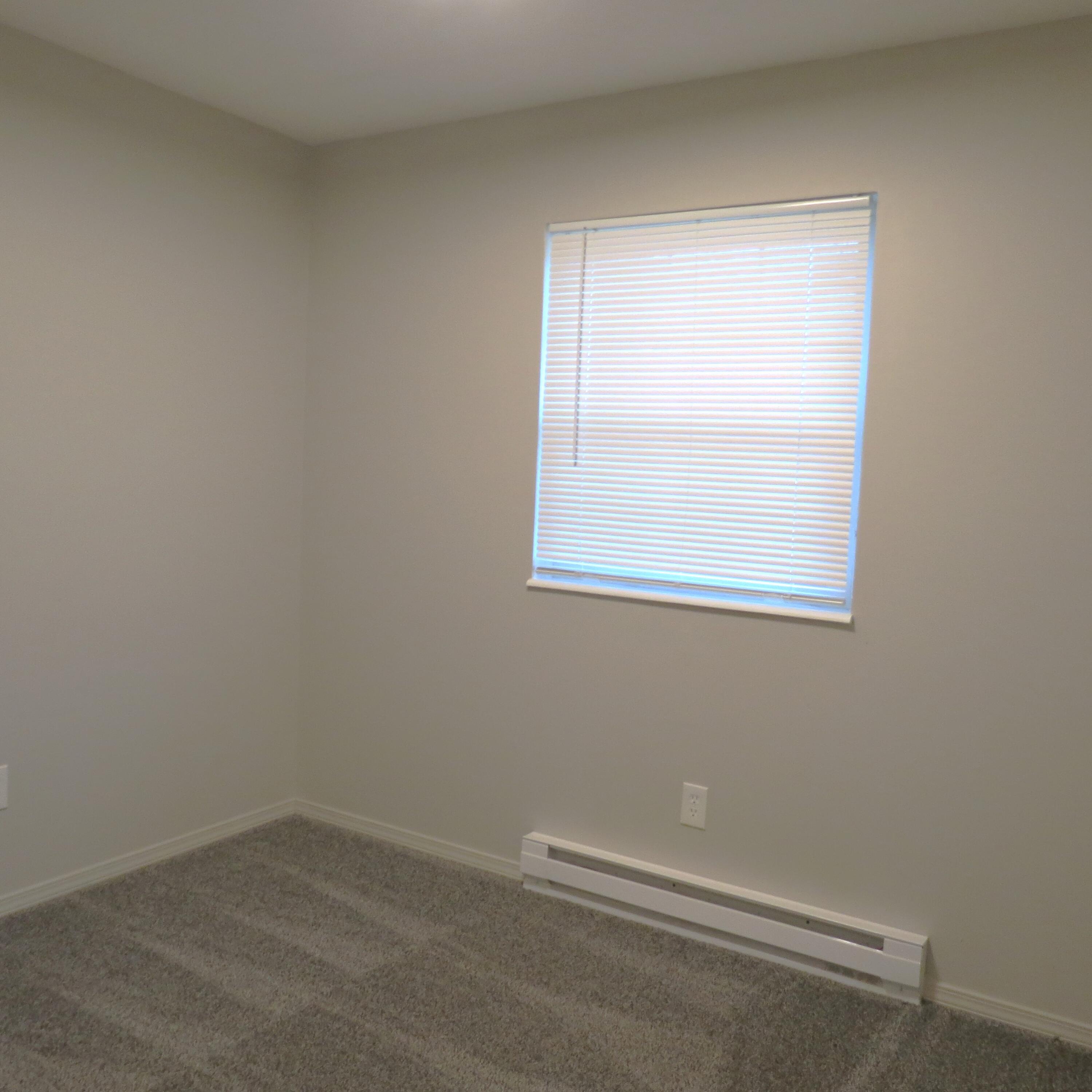 1148 Hamilton Property Photo 10