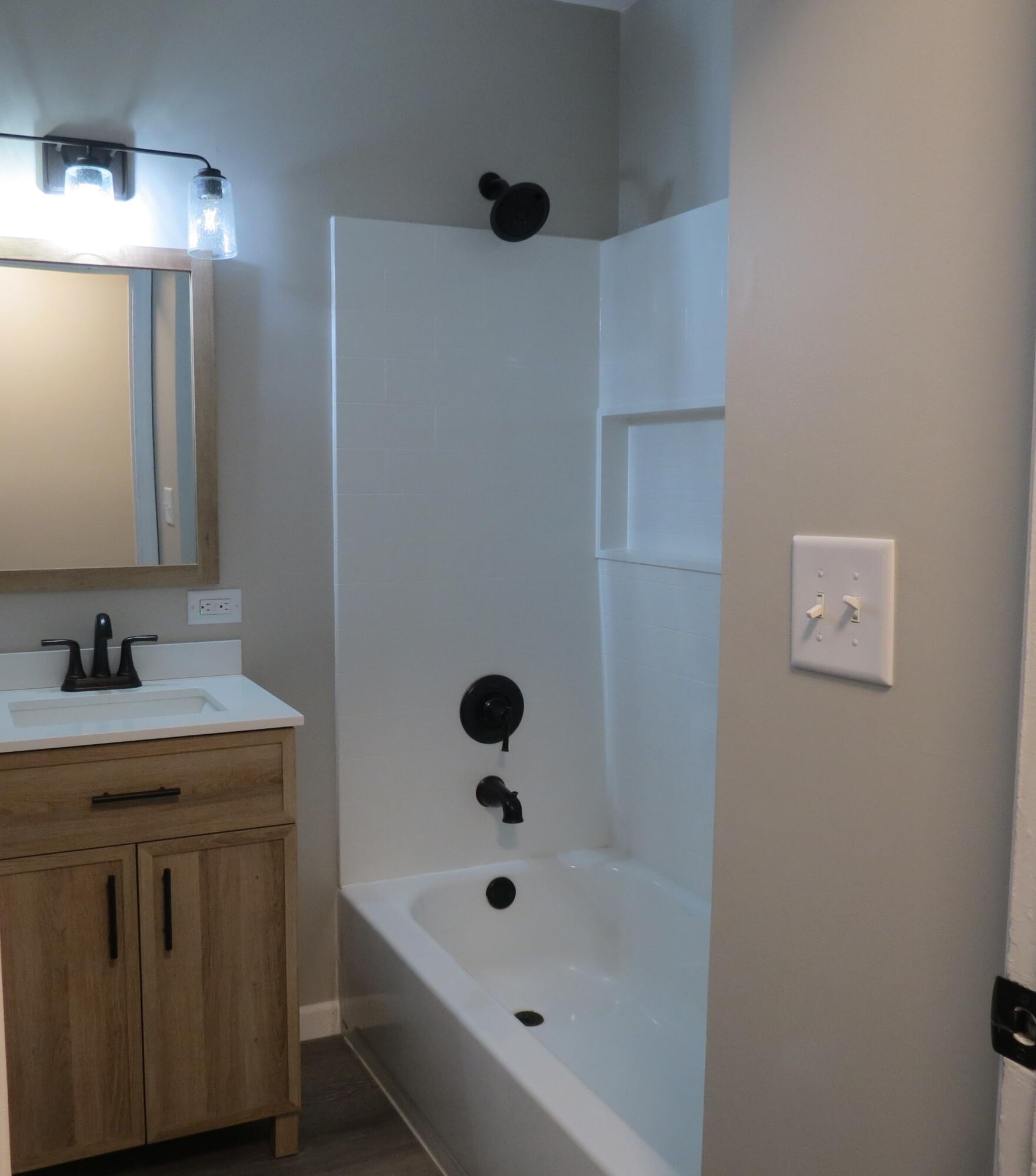 1148 Hamilton Property Photo 11