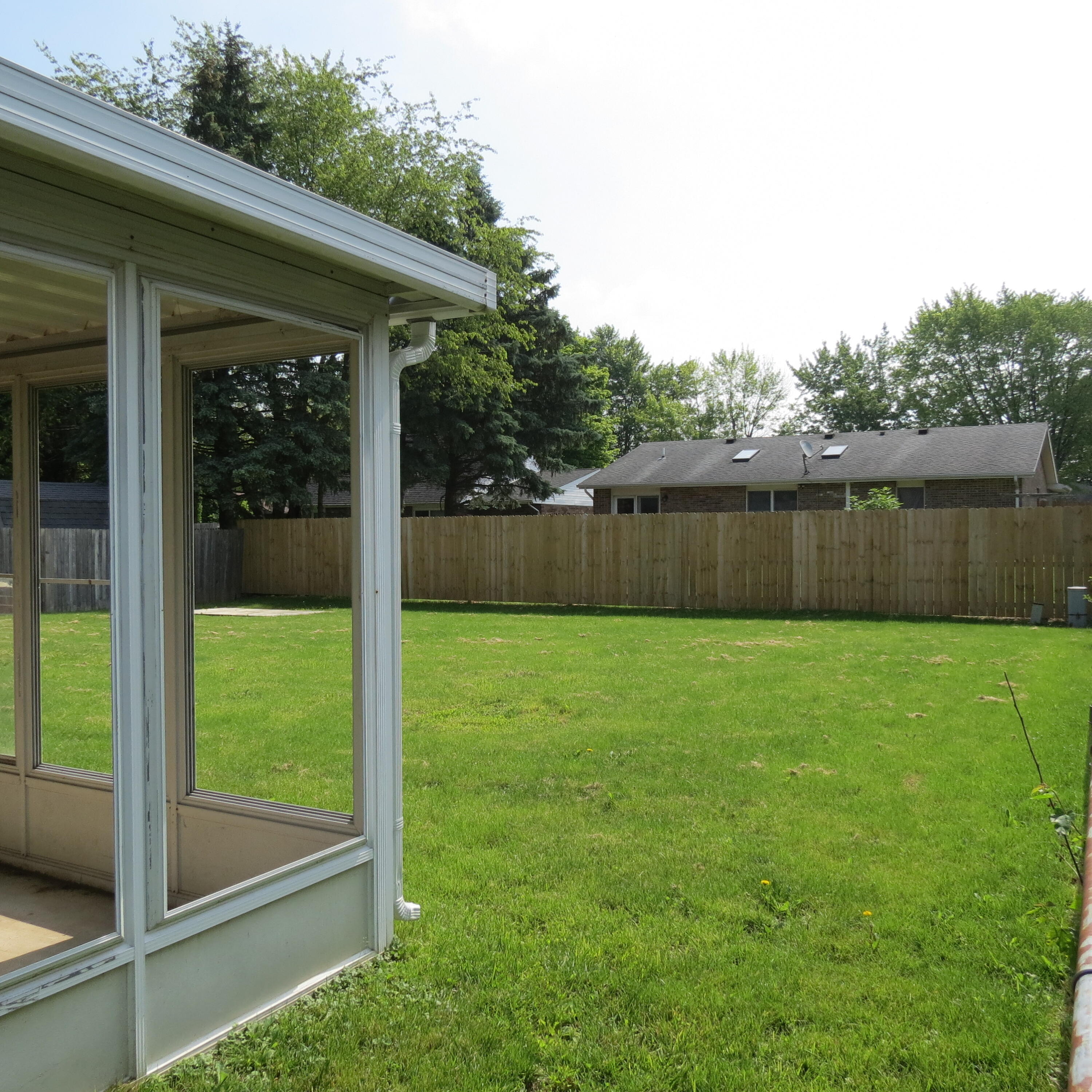 1148 Hamilton Property Photo 16
