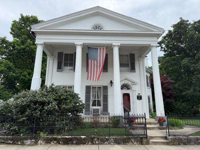 615 N Wayne Street Property Photo 1