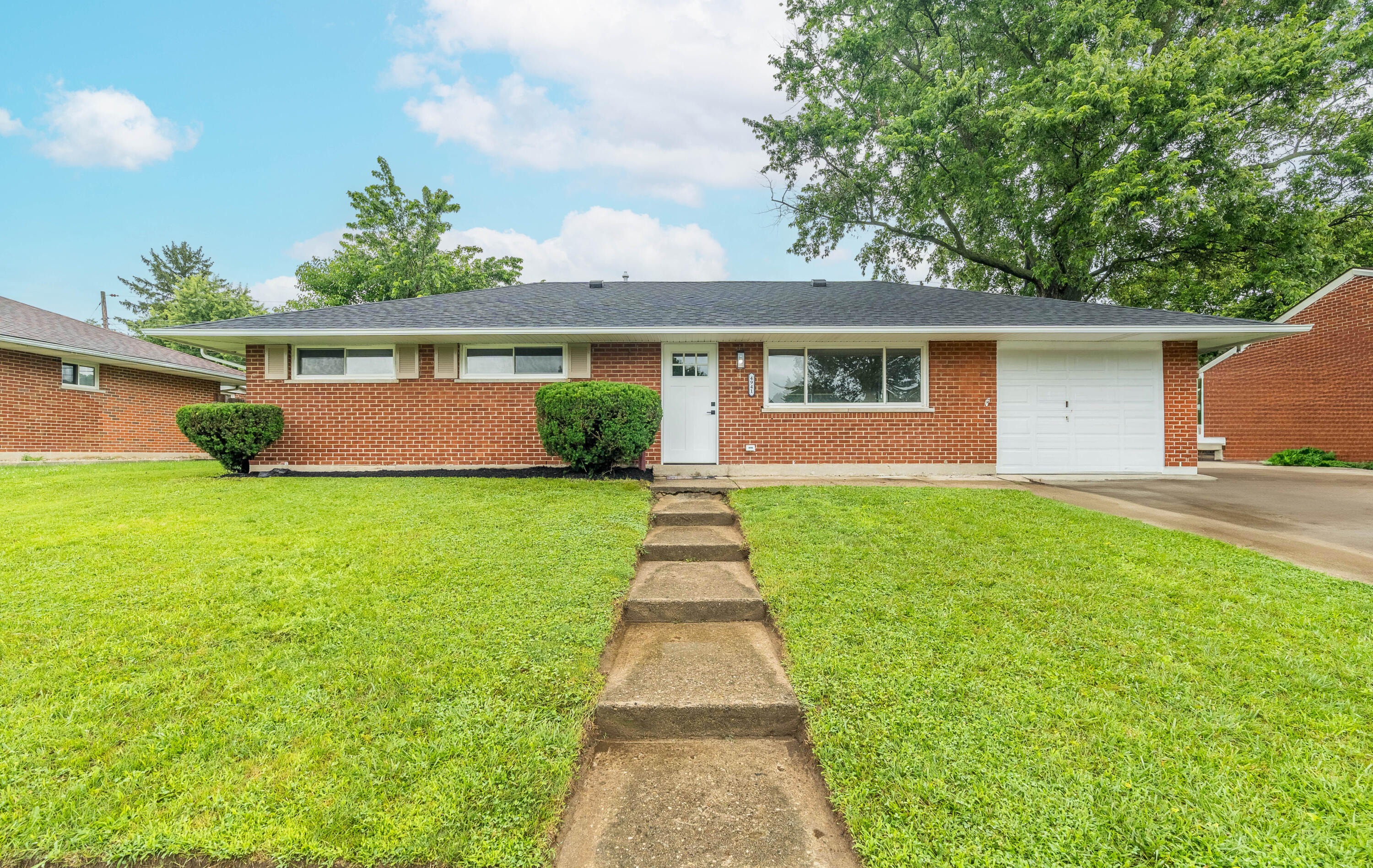 4941 Sabra Property Photo 1