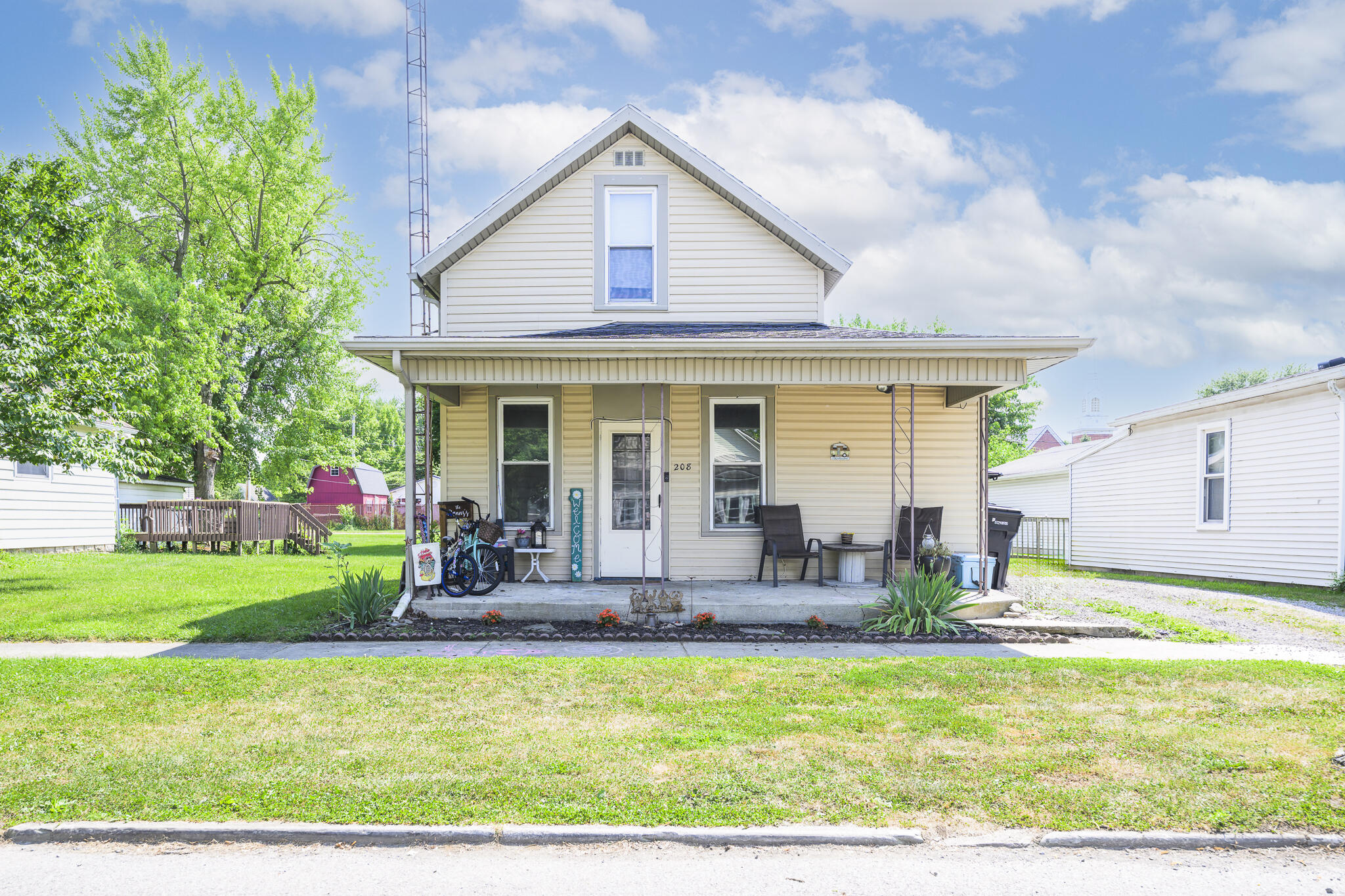 208 Main Property Photo 1
