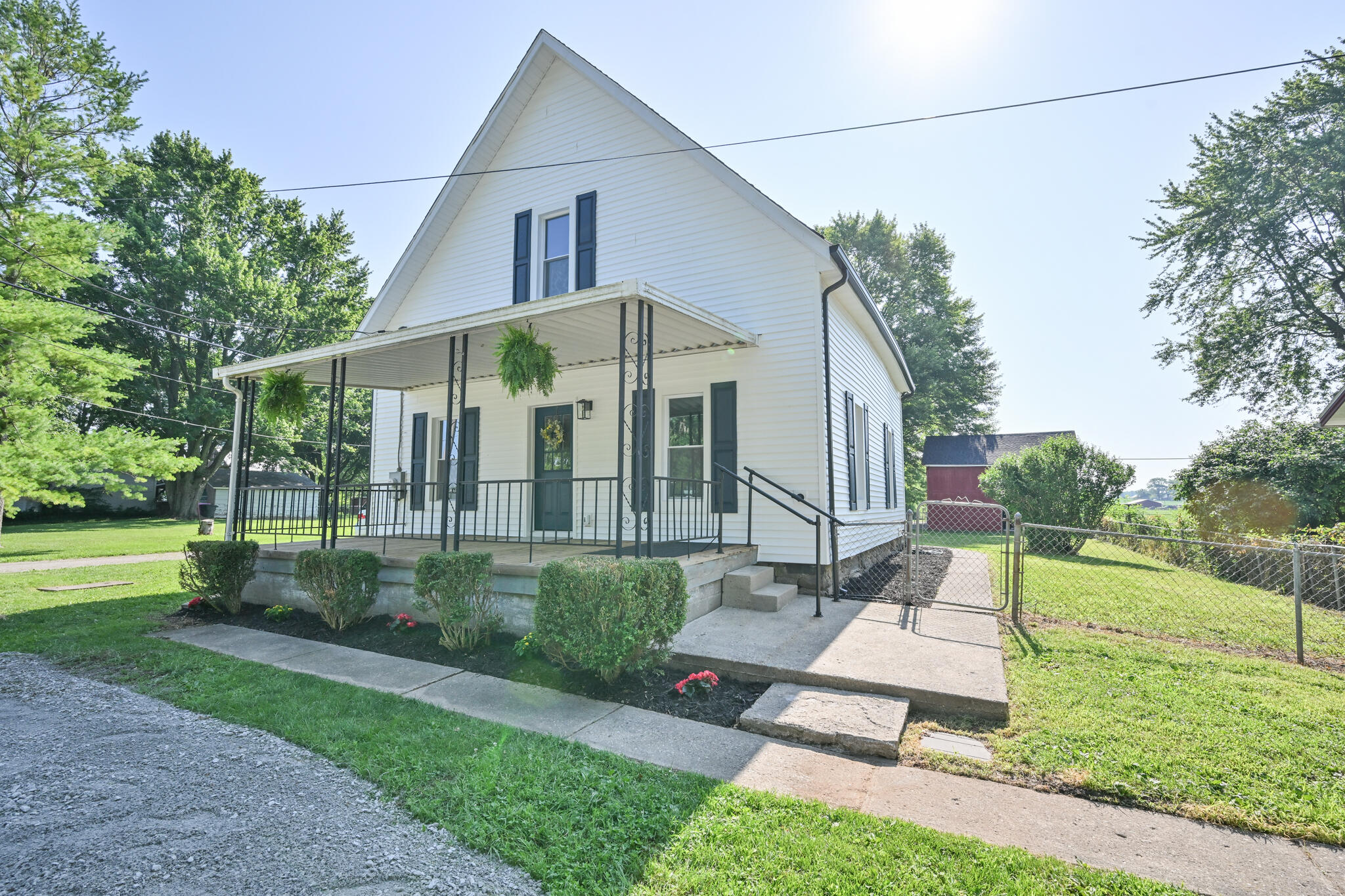 8095 Lena-palestine Property Photo 1