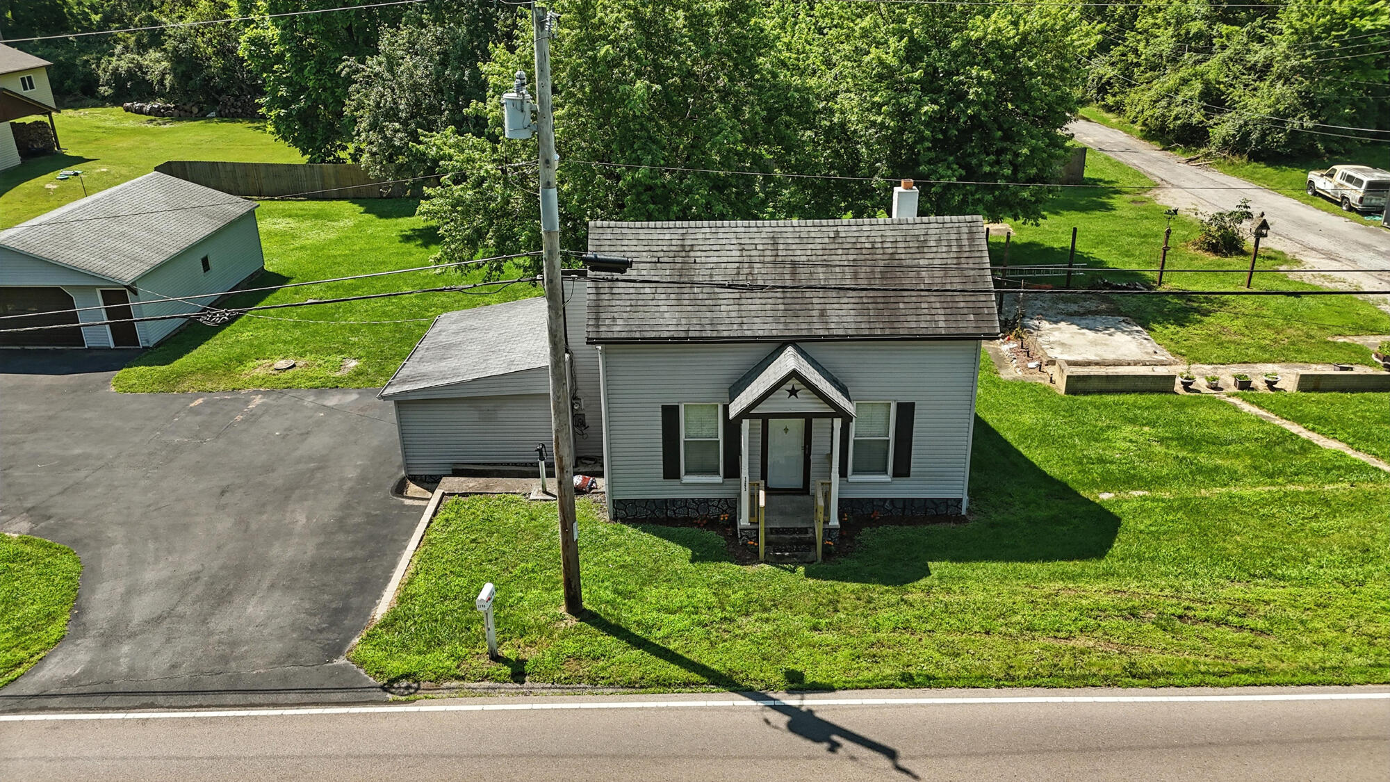 1293 Main Property Photo 1