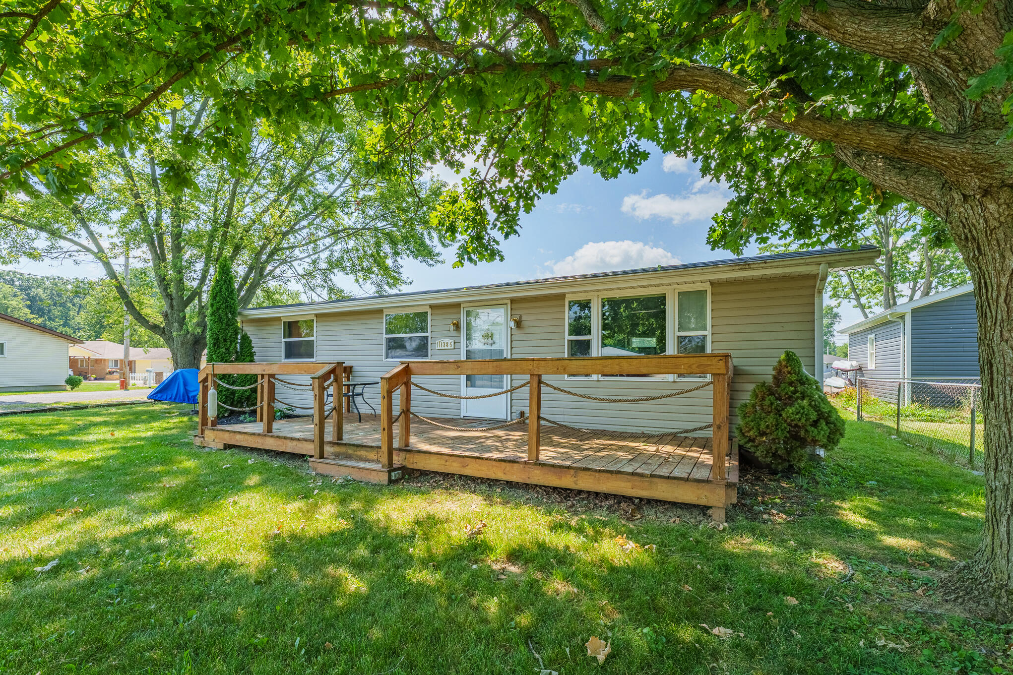 11385 Horseshoe Channel Property Photo 1