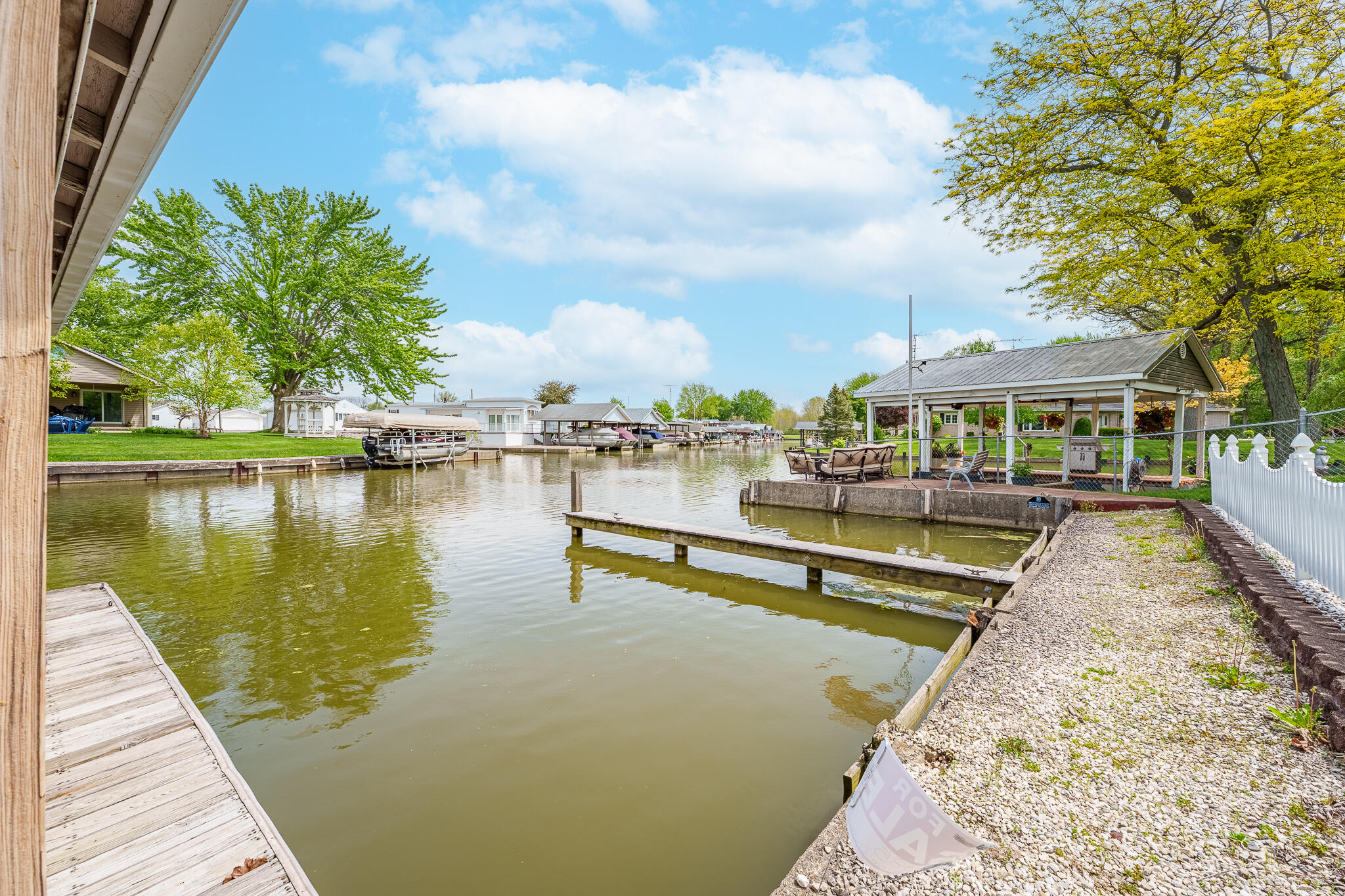 11385 Horseshoe Channel Drive Property Photo 4