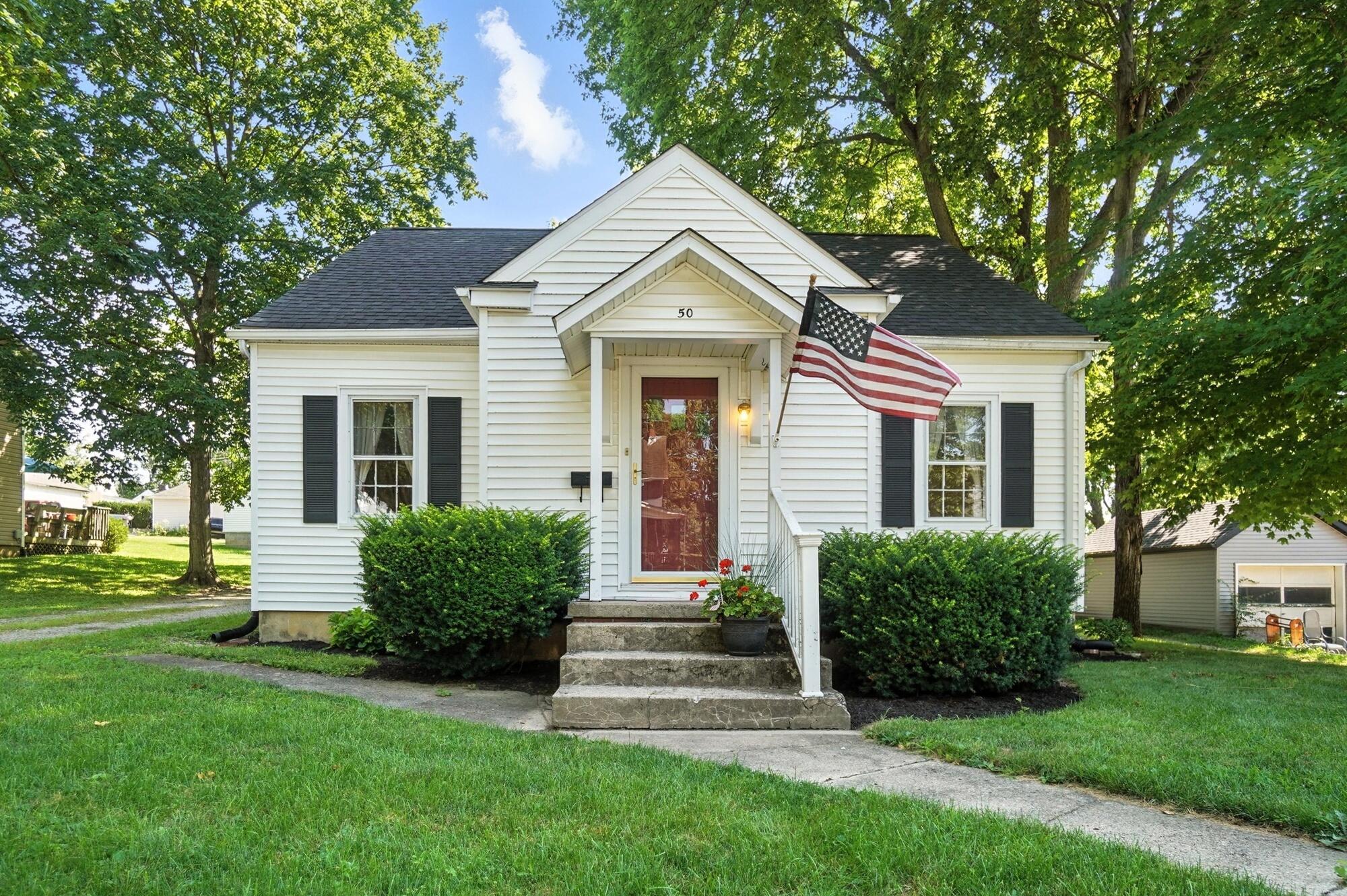 50 School Property Photo 1