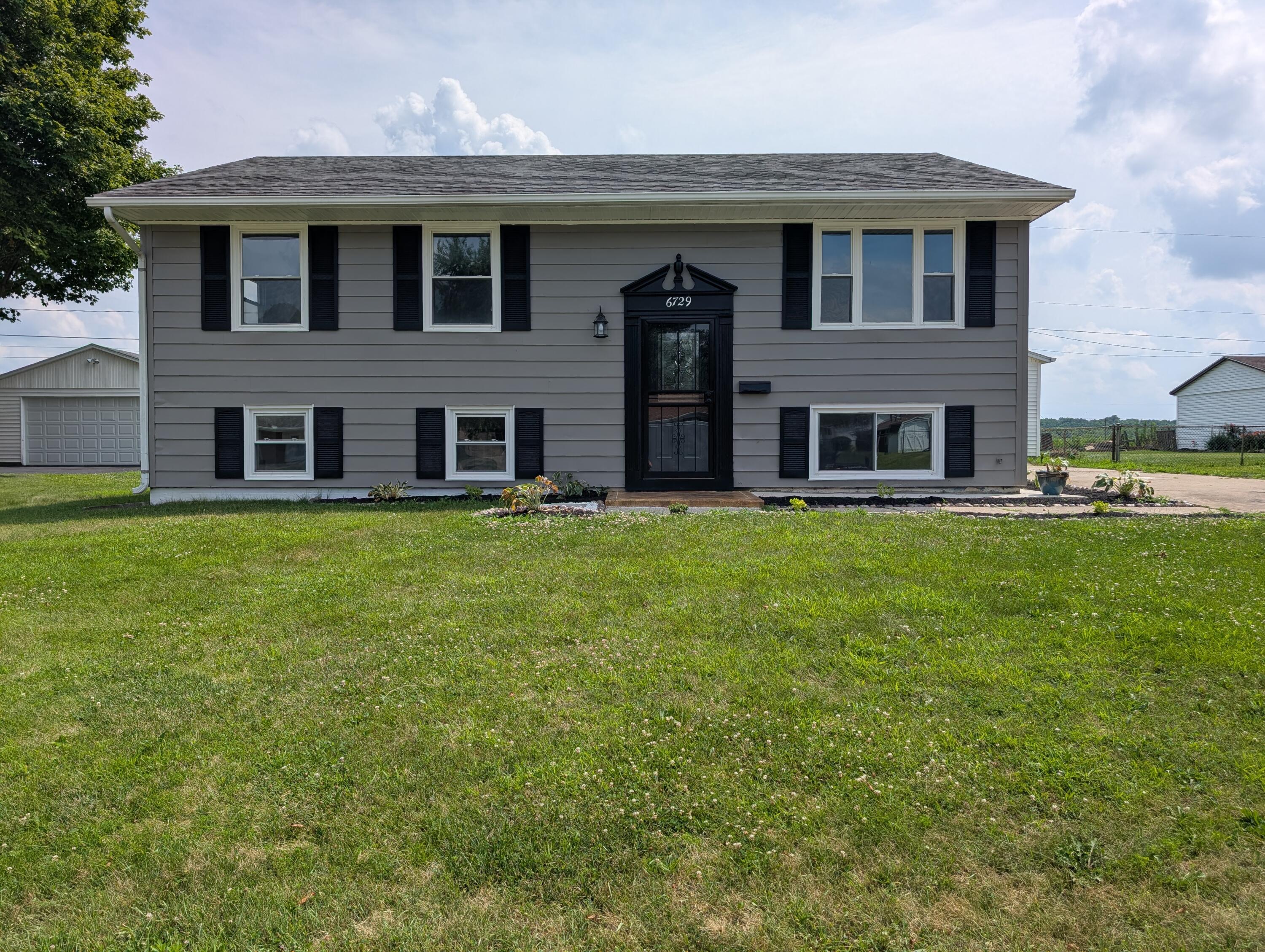 6729 Sterling Property Photo 1