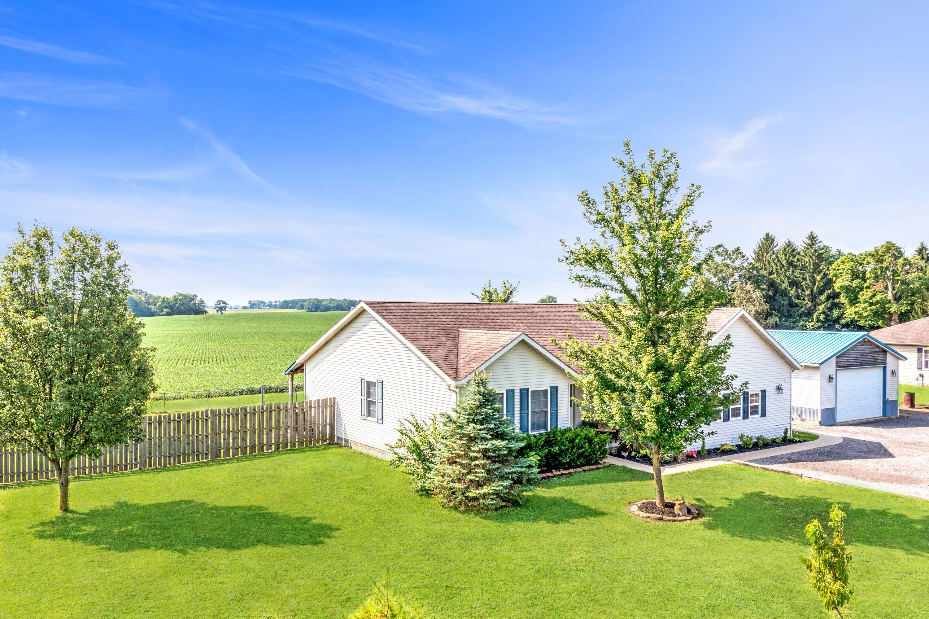 10643 Urbana Woodstock