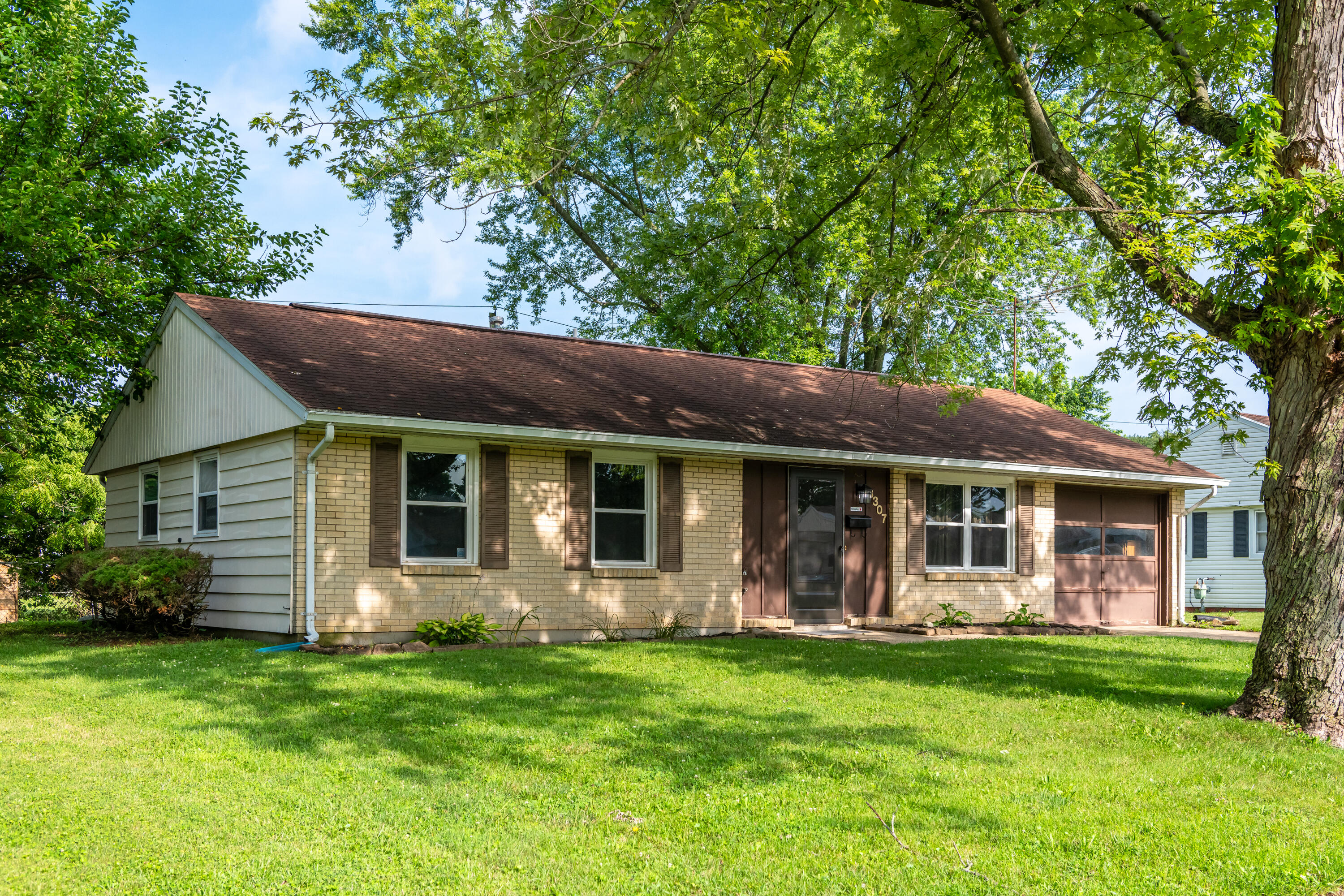 3307 Tackett Property Photo 1