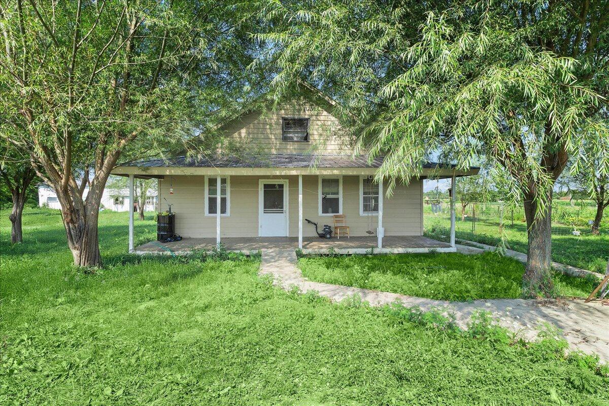 8518 Township Road 207 Property Photo 1